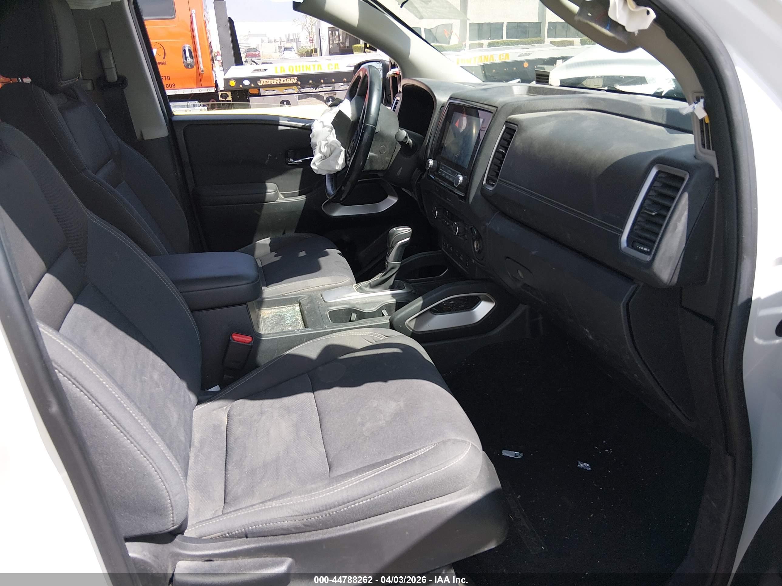 NISSAN FRONTIER image 5