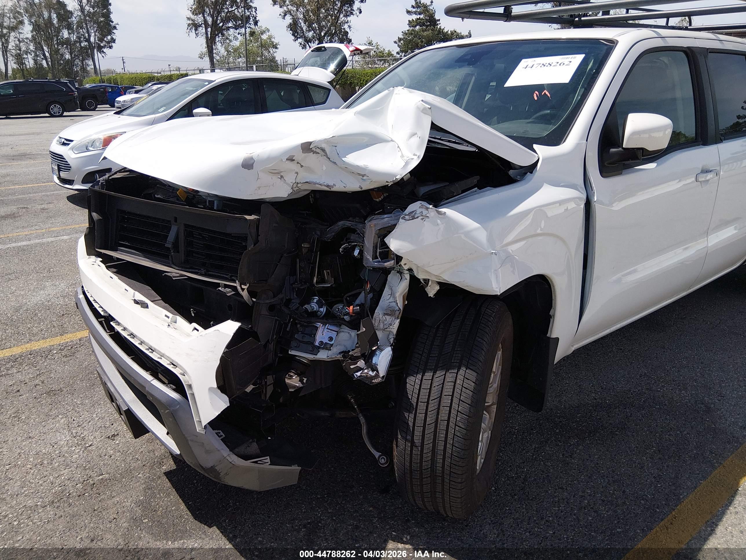 NISSAN FRONTIER image 6