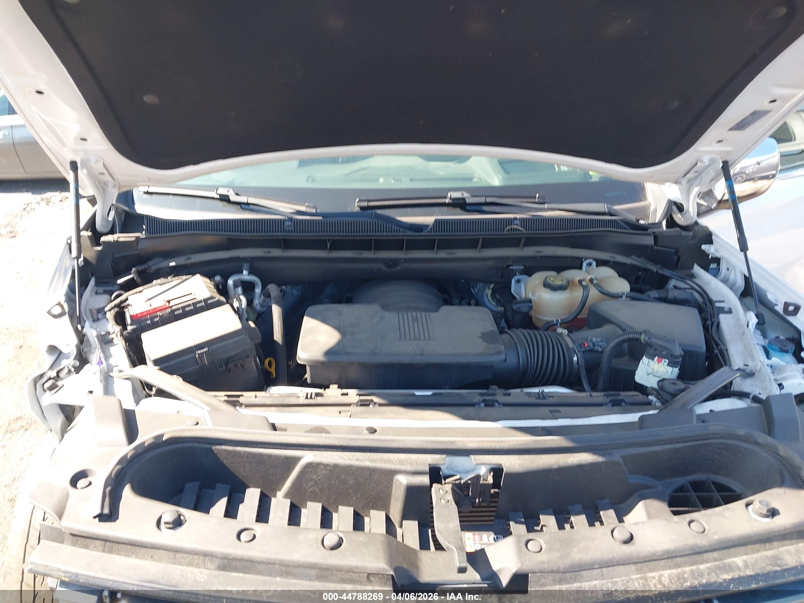 CHEVROLET TAHOE image 10
