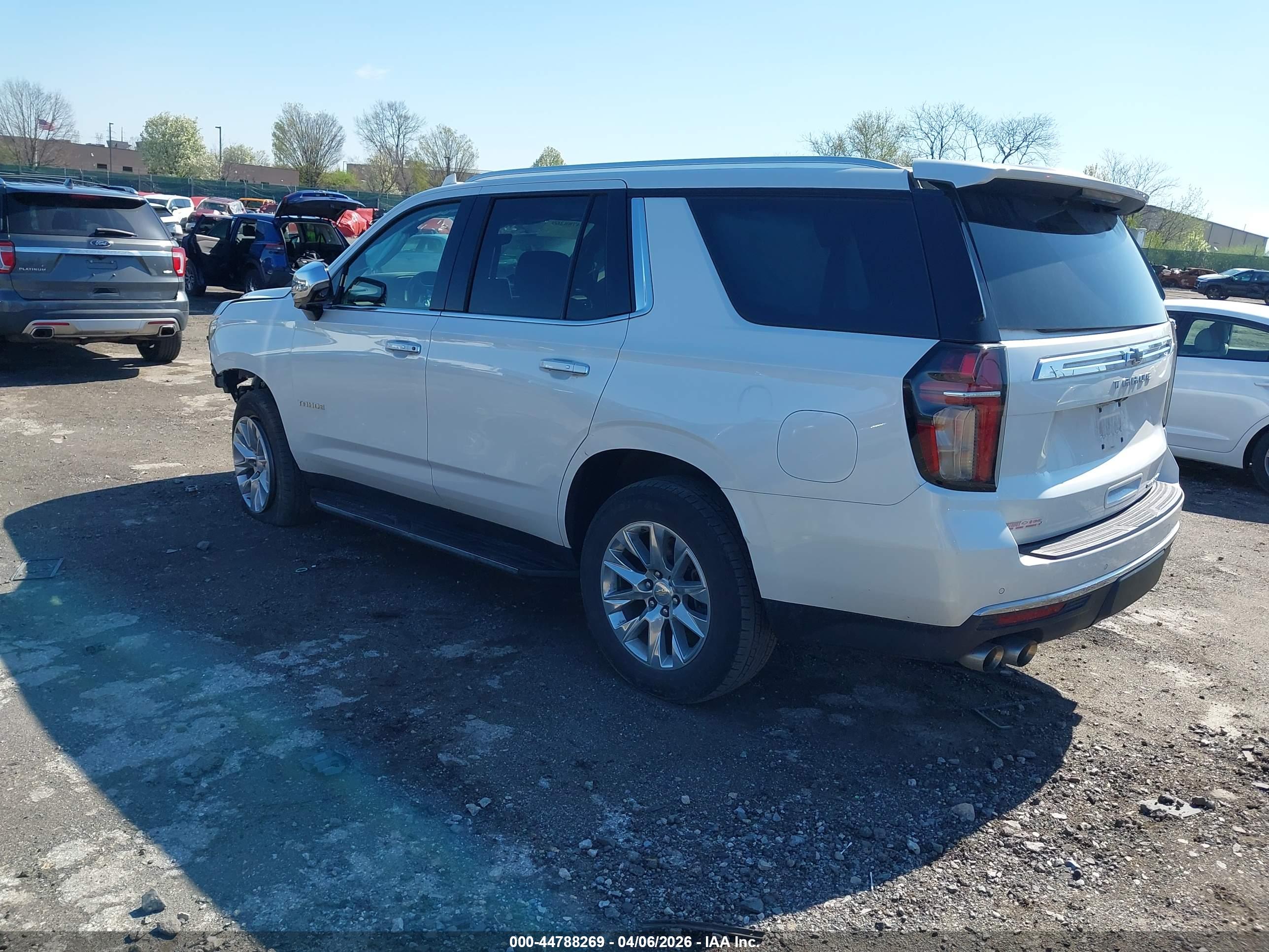 CHEVROLET TAHOE image 3