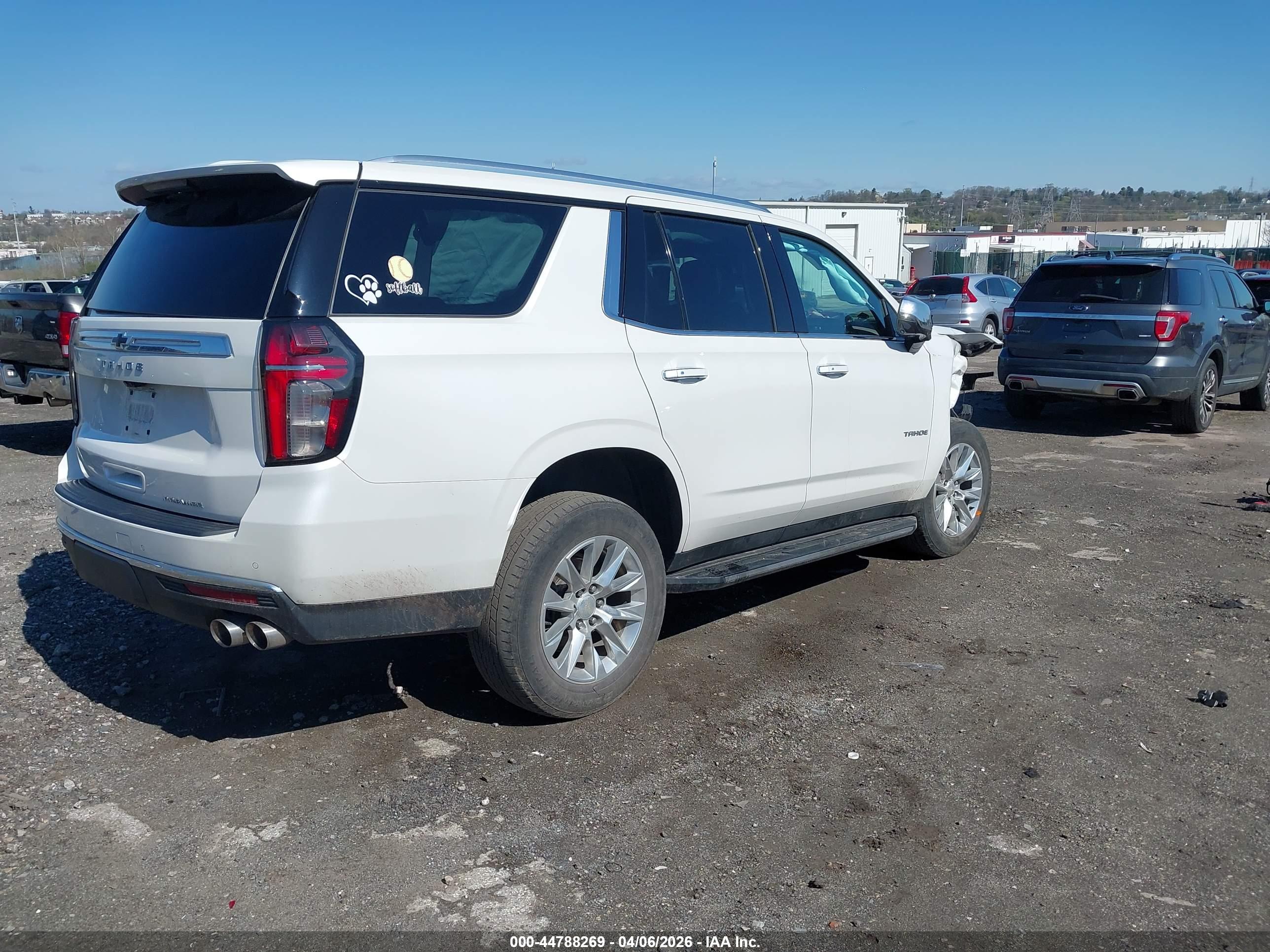 CHEVROLET TAHOE image 4