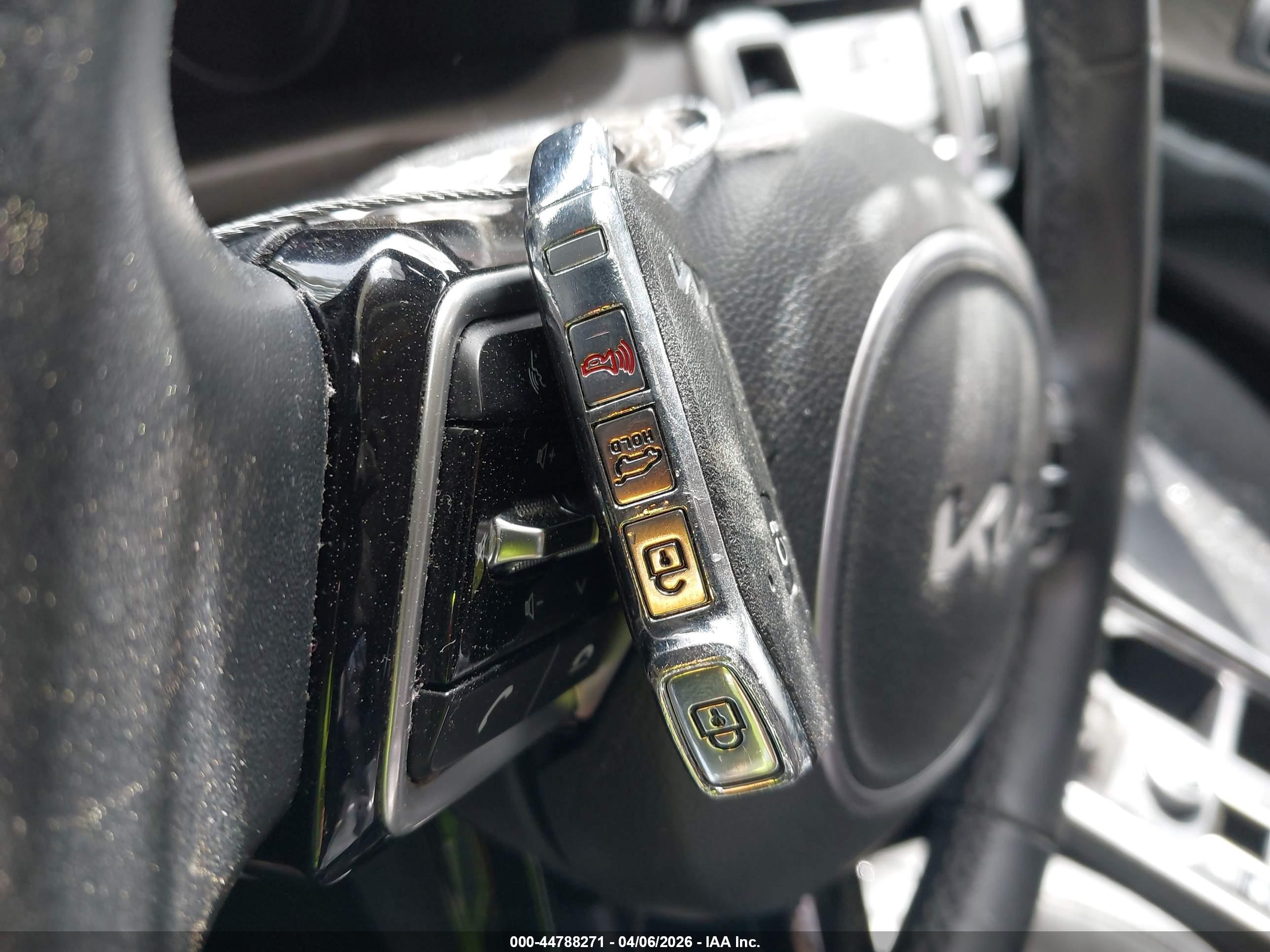 KIA SORENTO image 11
