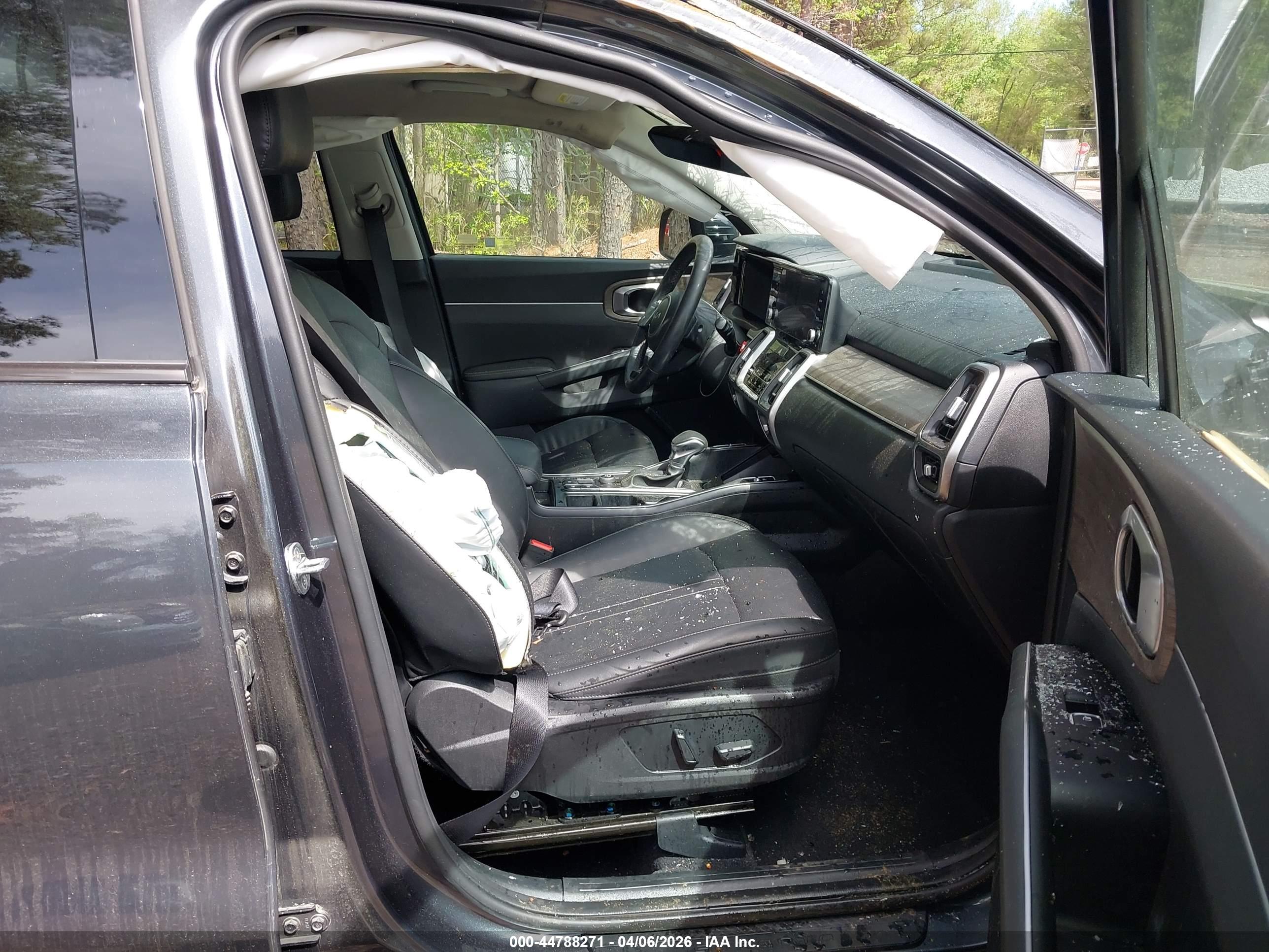 KIA SORENTO image 5