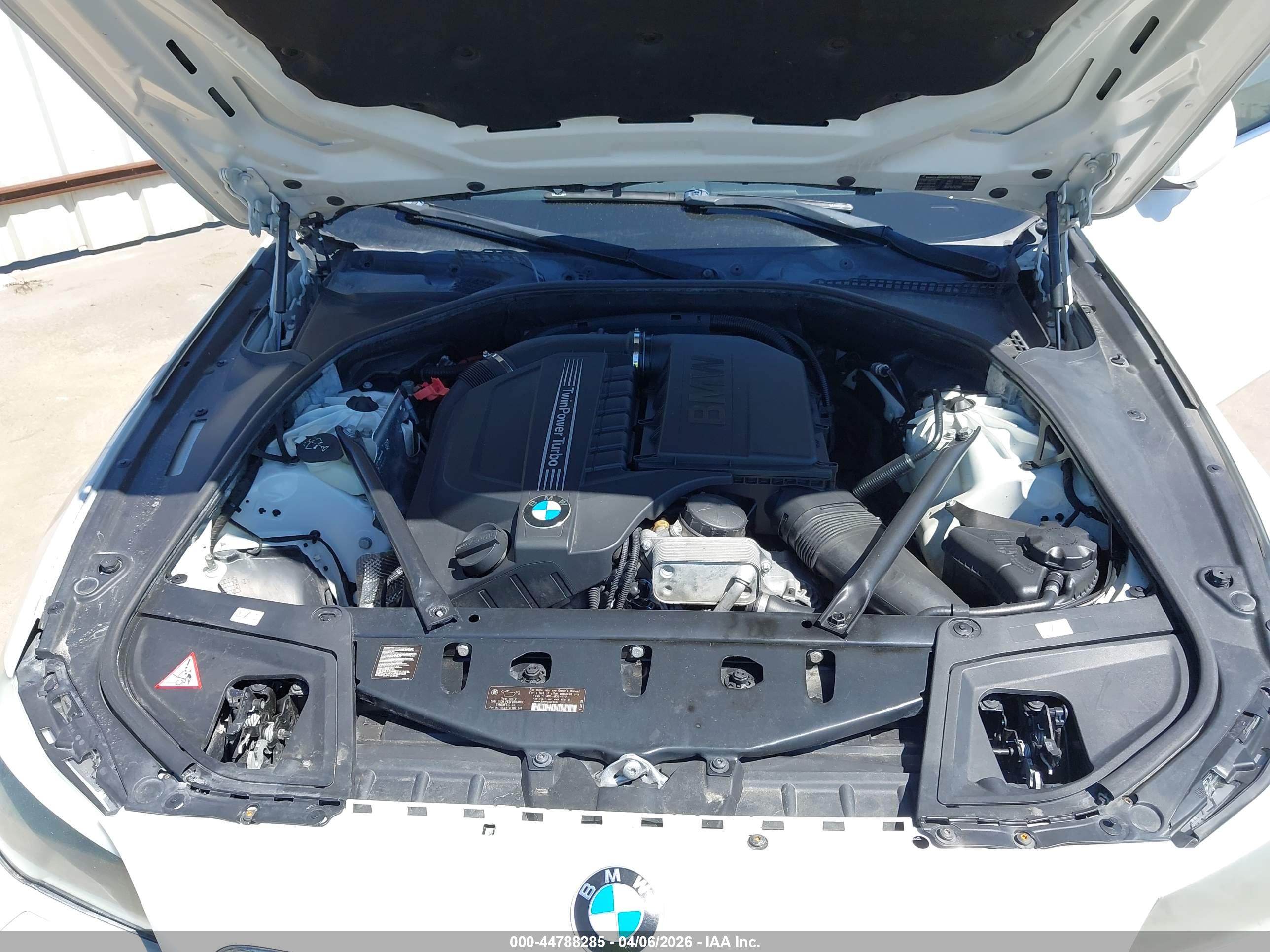 BMW 535I image 10