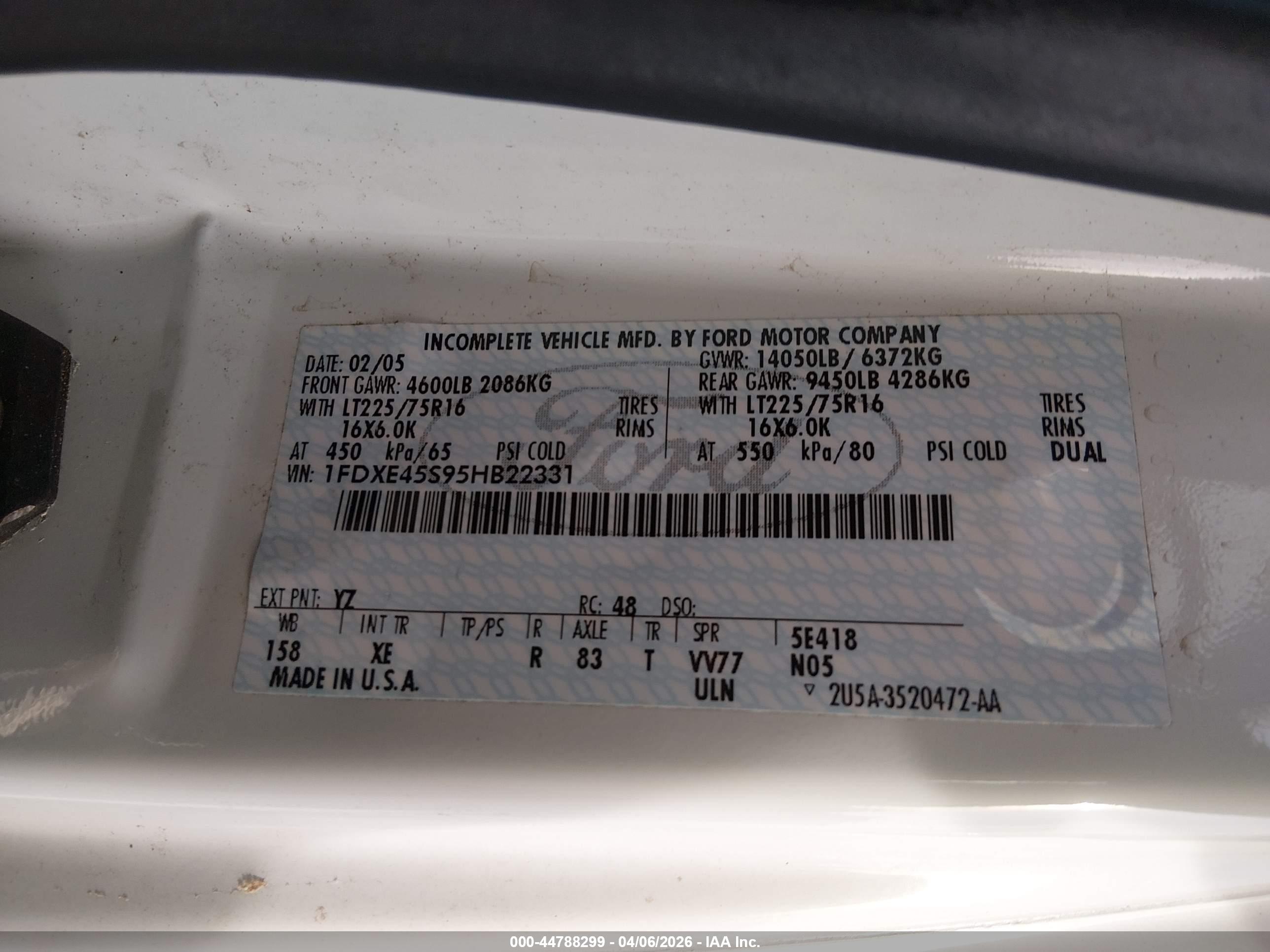 FORD E-450 image 9