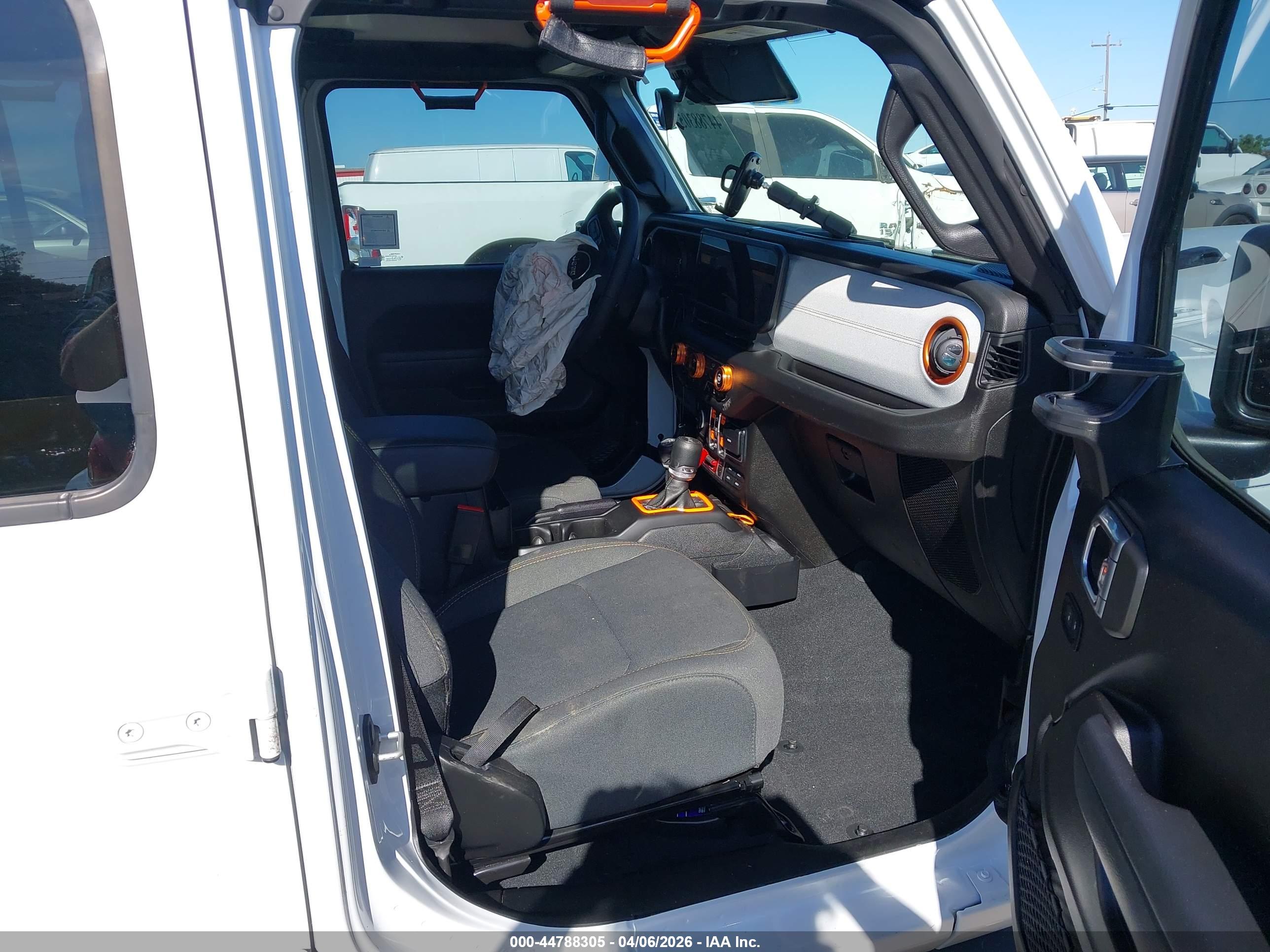 JEEP WRANGLER image 5