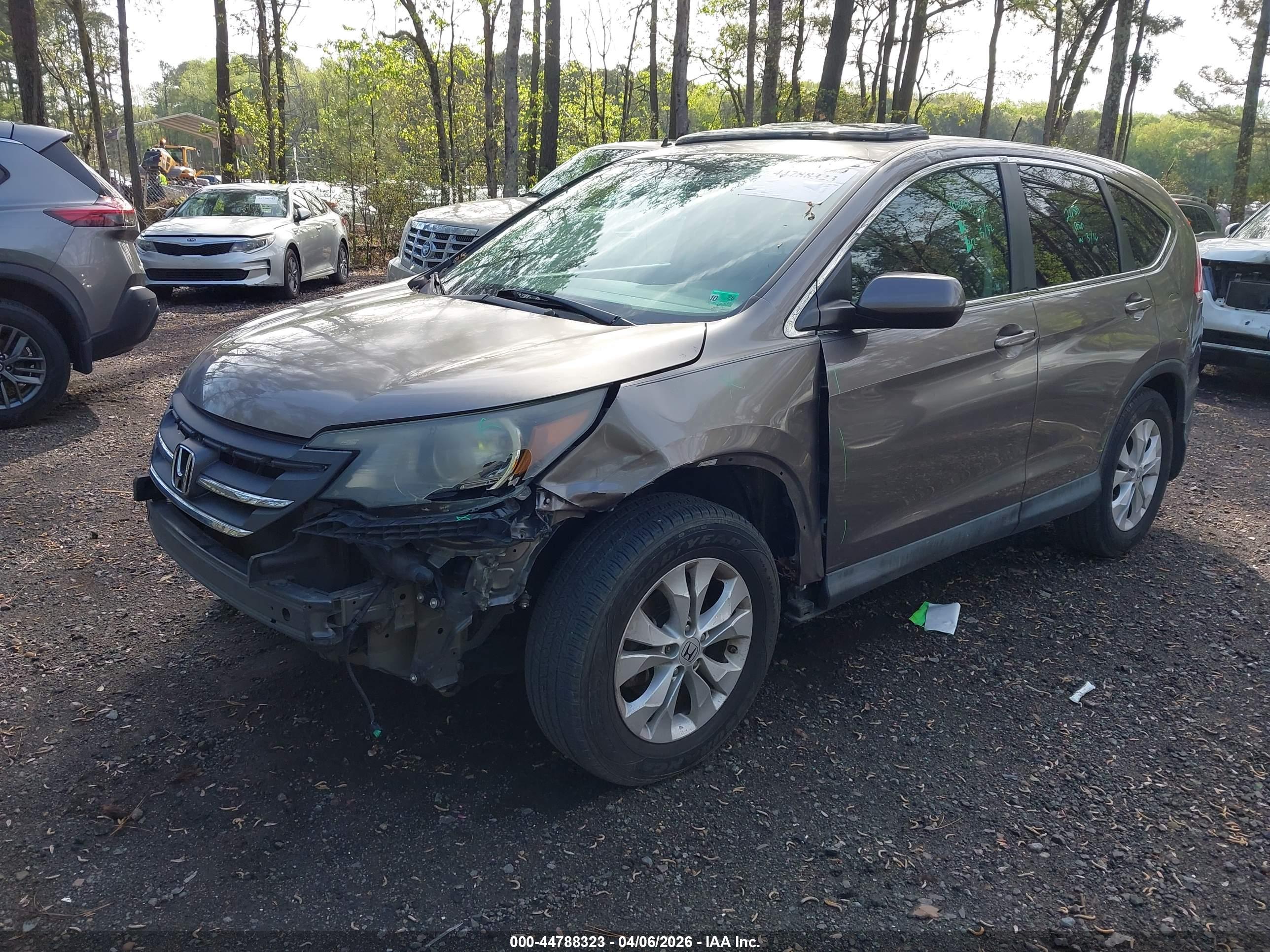 HONDA CR-V image 2