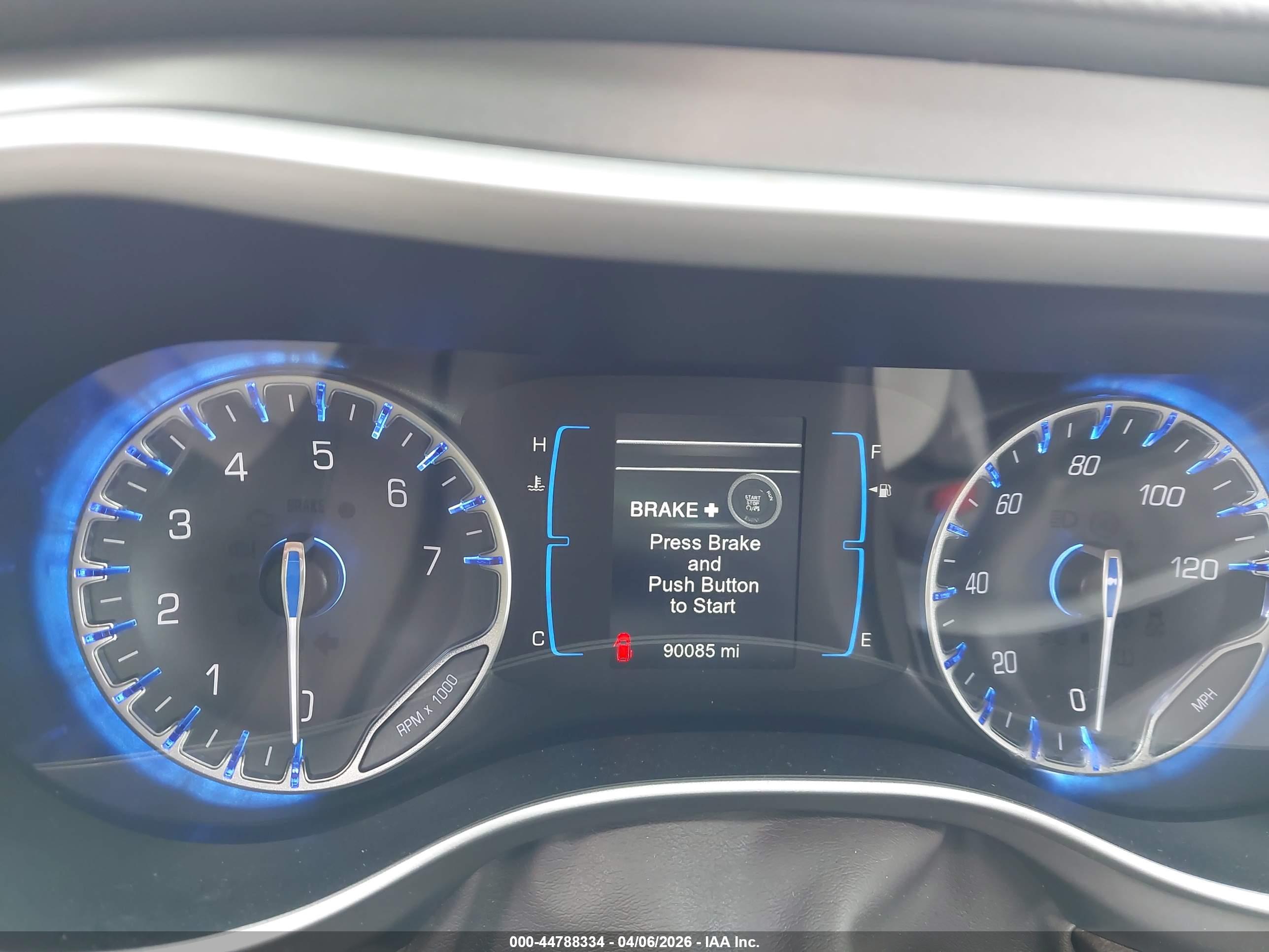 CHRYSLER PACIFICA image 7