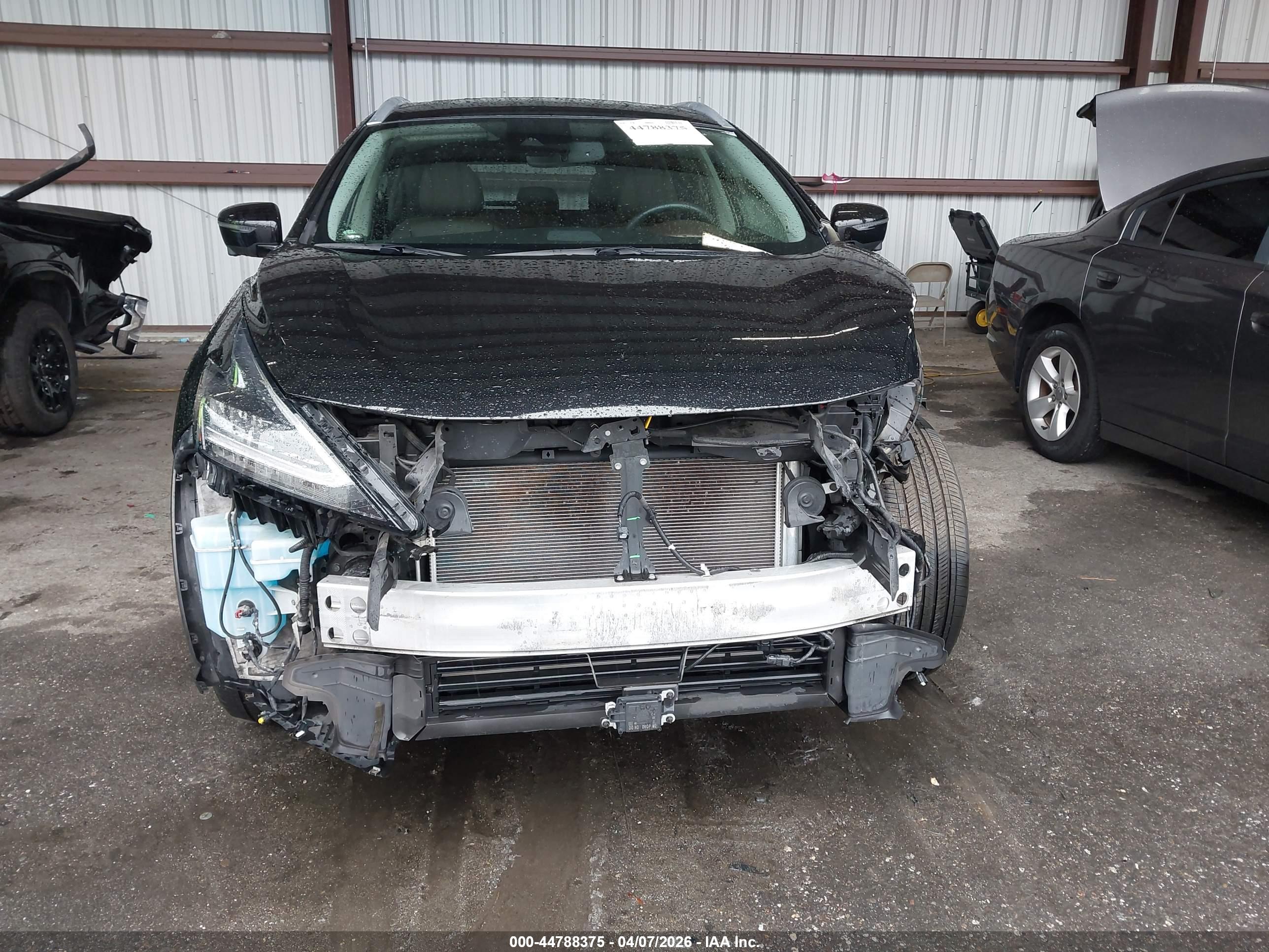 NISSAN MURANO image 6