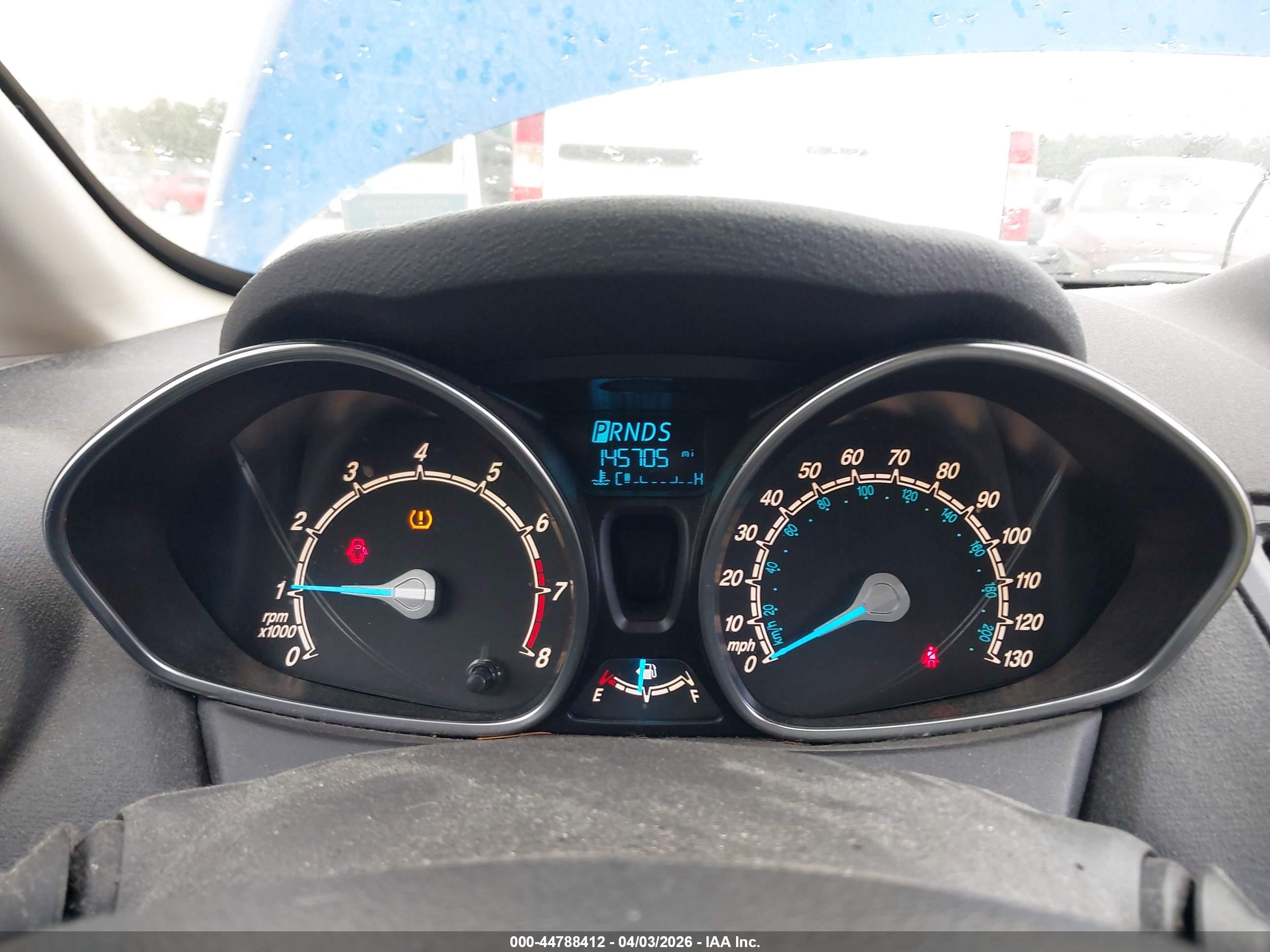 FORD FIESTA image 7
