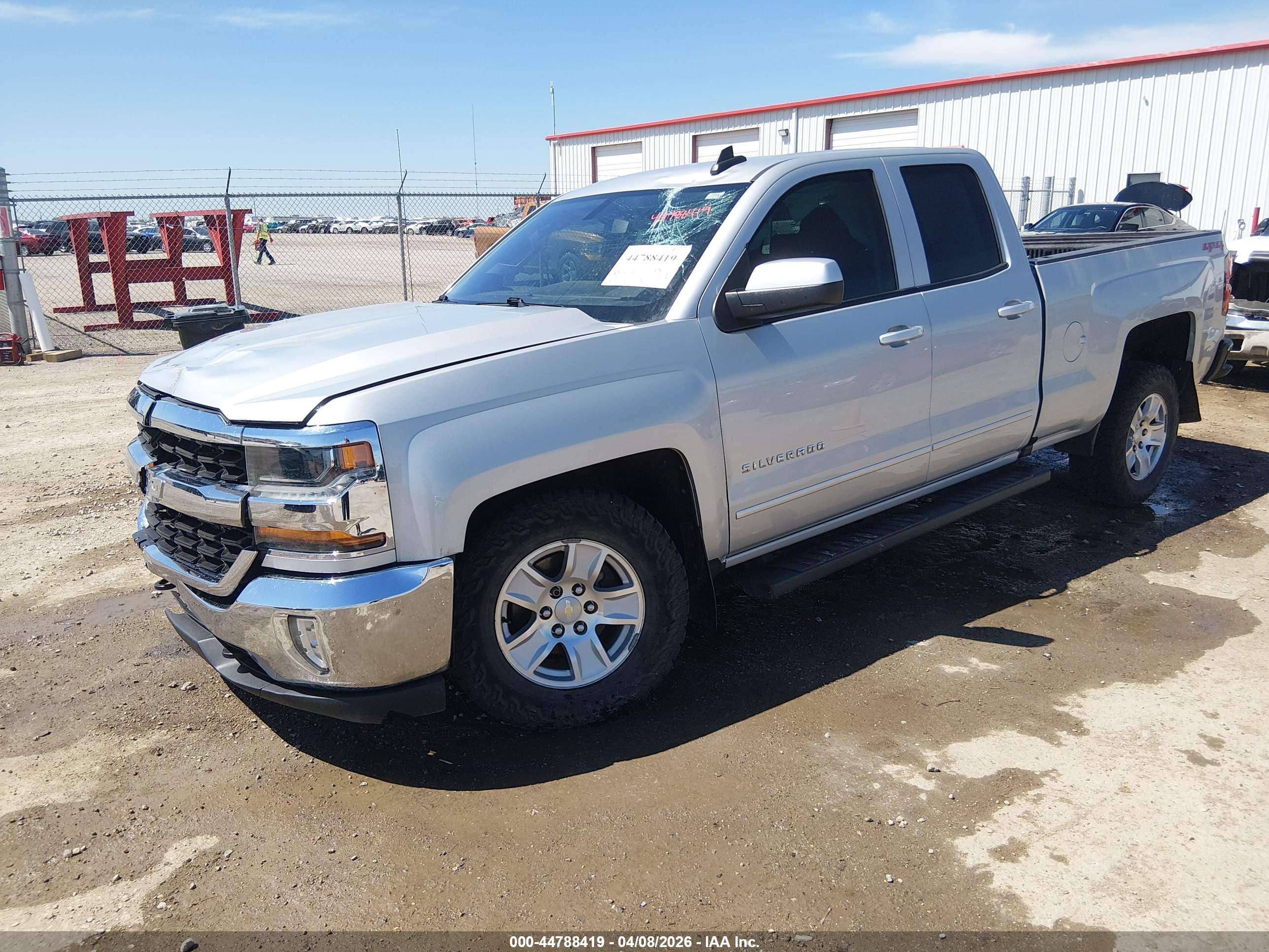 CHEVROLET SILVERADO image 2
