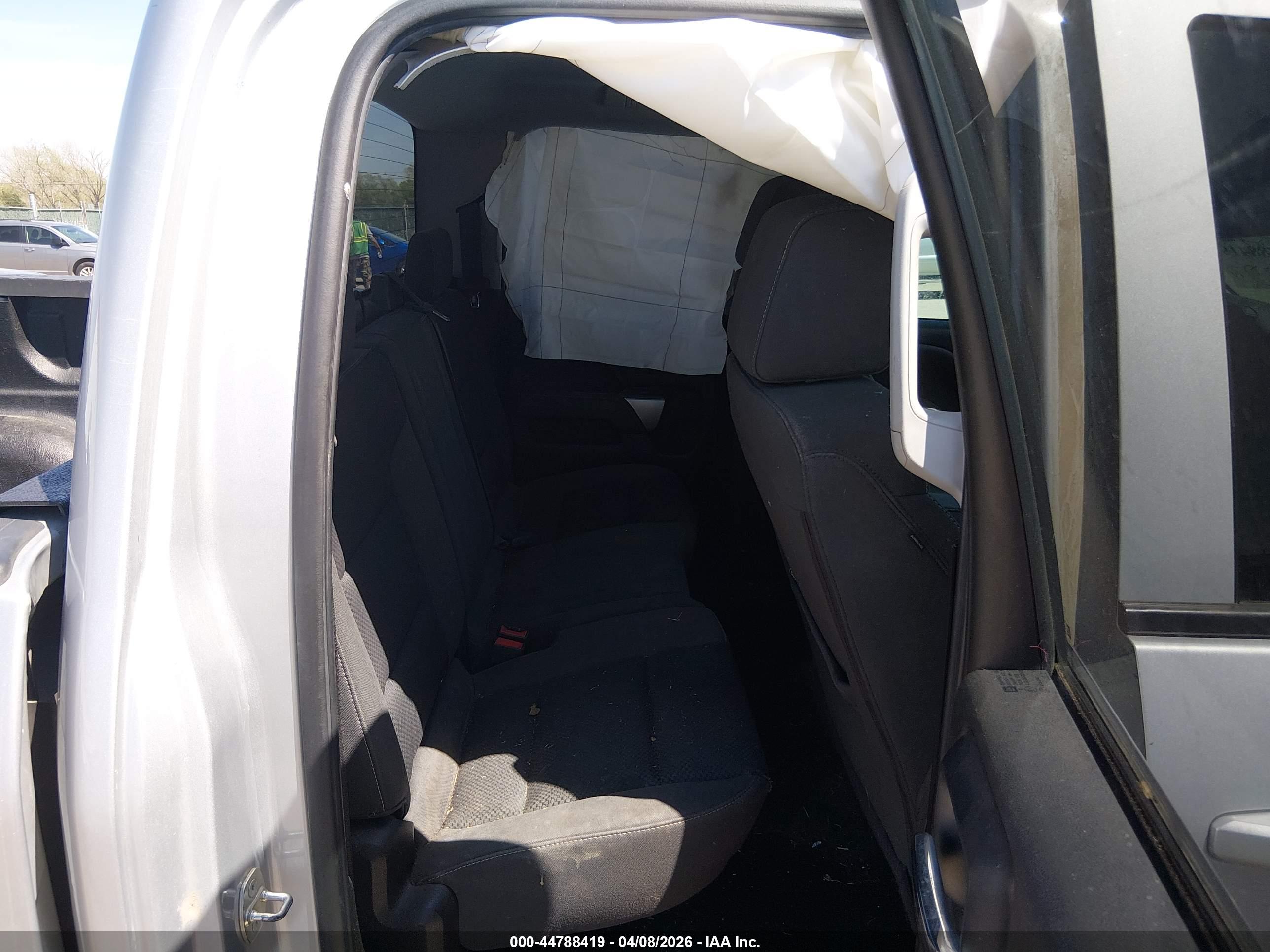 CHEVROLET SILVERADO image 8