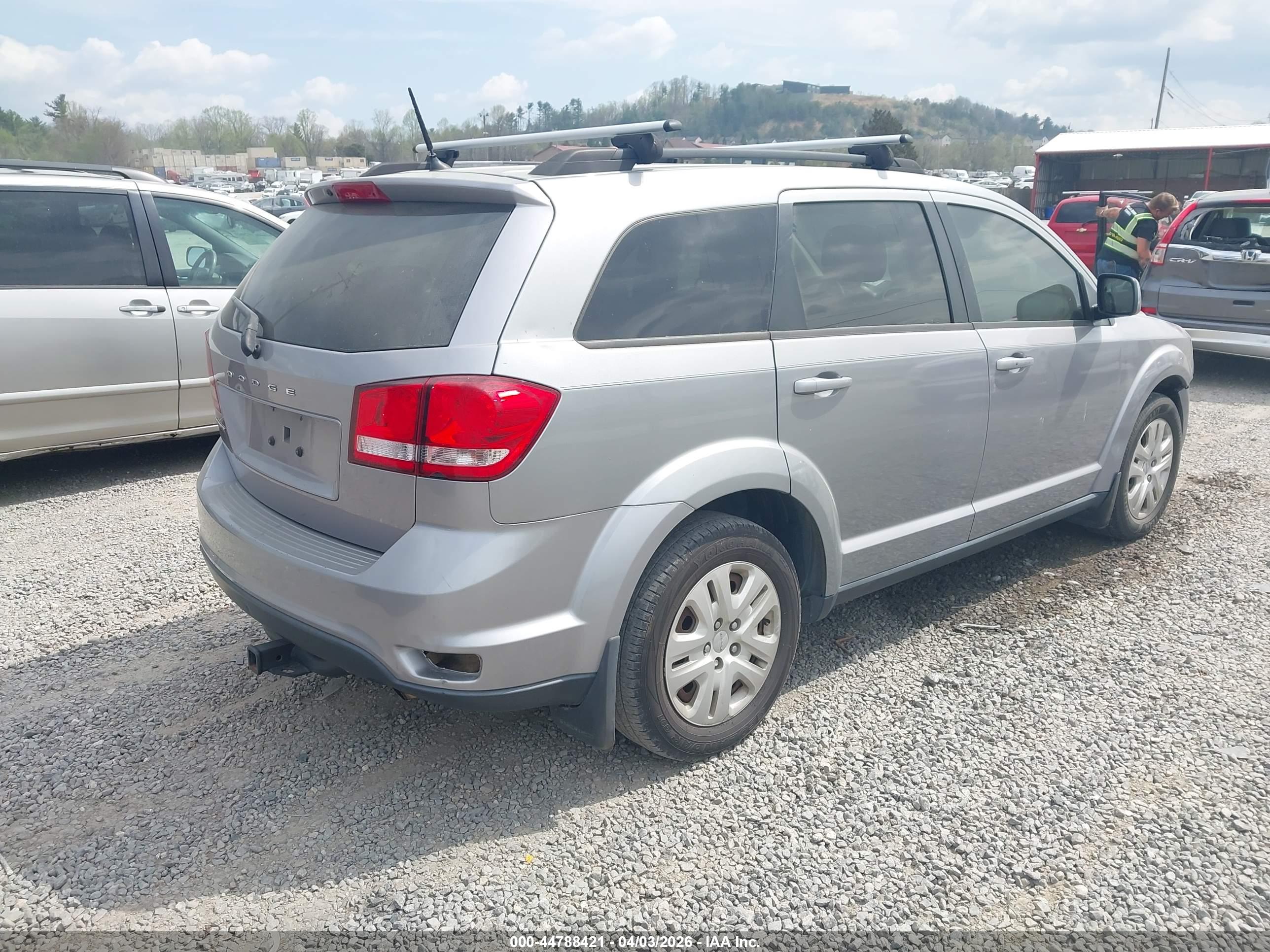 DODGE JOURNEY image 4