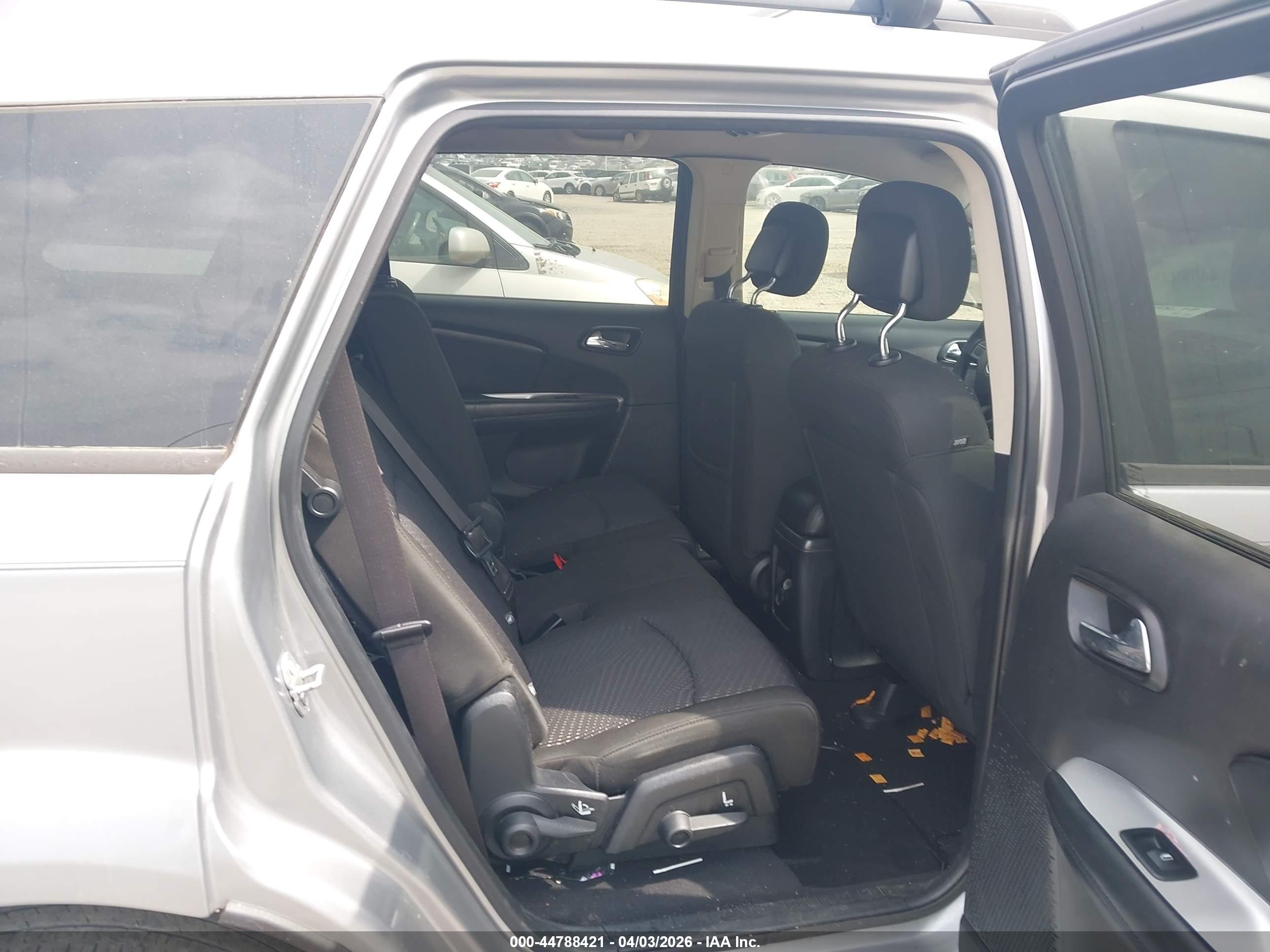 DODGE JOURNEY image 8