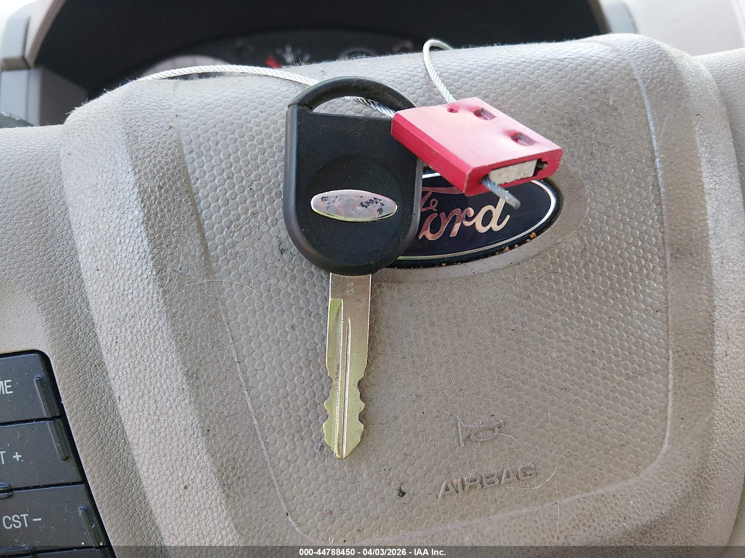 FORD ESCAPE image 11