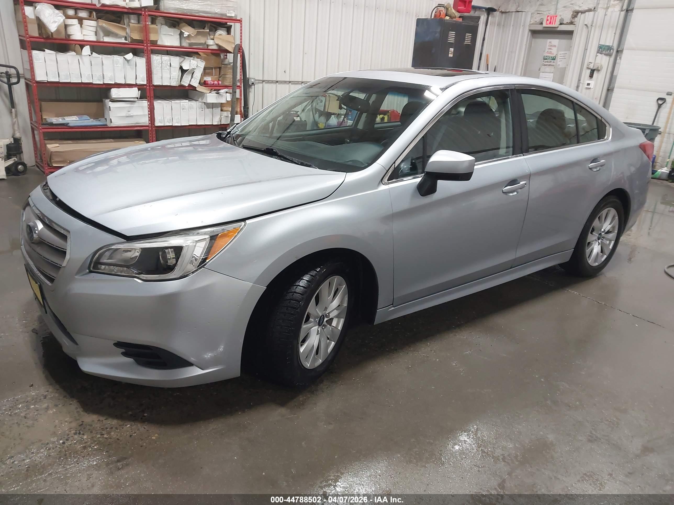 SUBARU LEGACY image 2