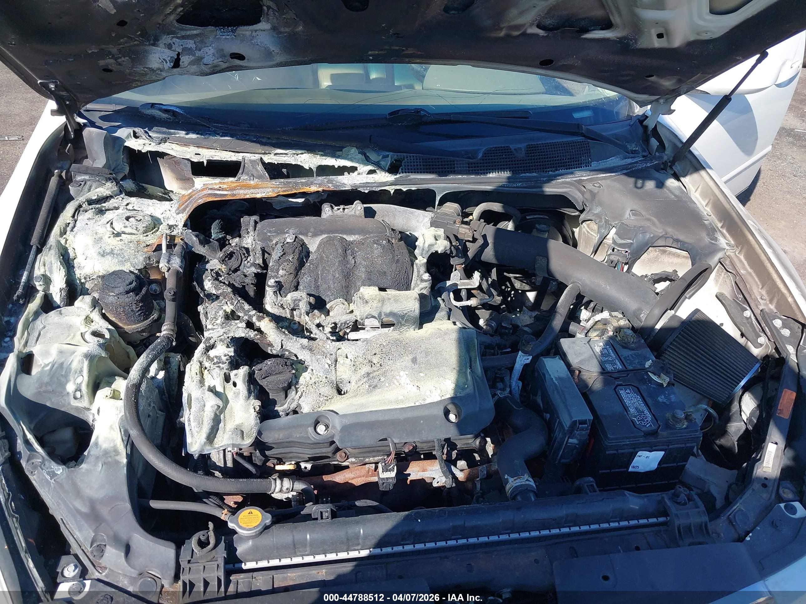 NISSAN MAXIMA image 10