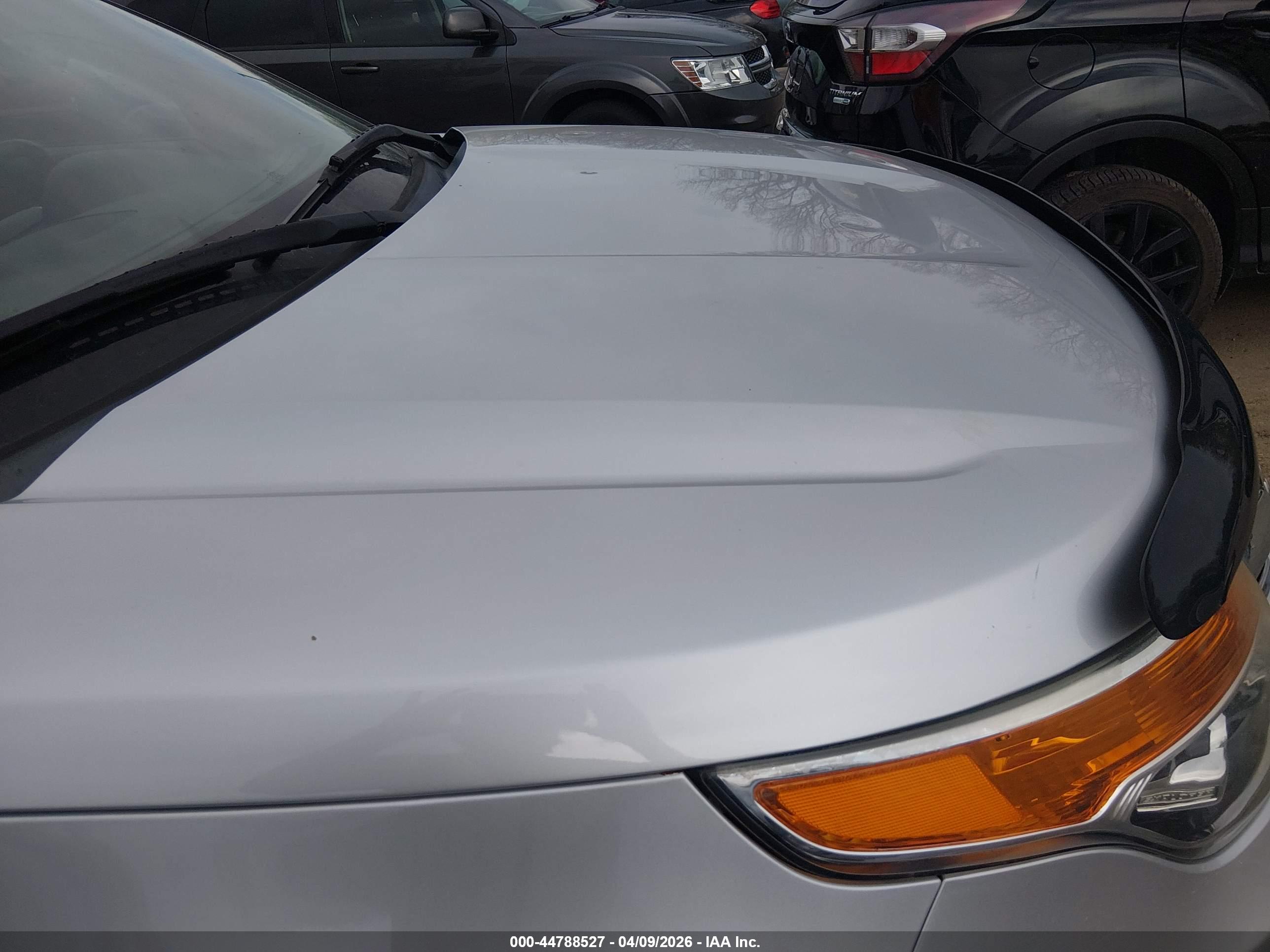 FORD EXPLORER image 6