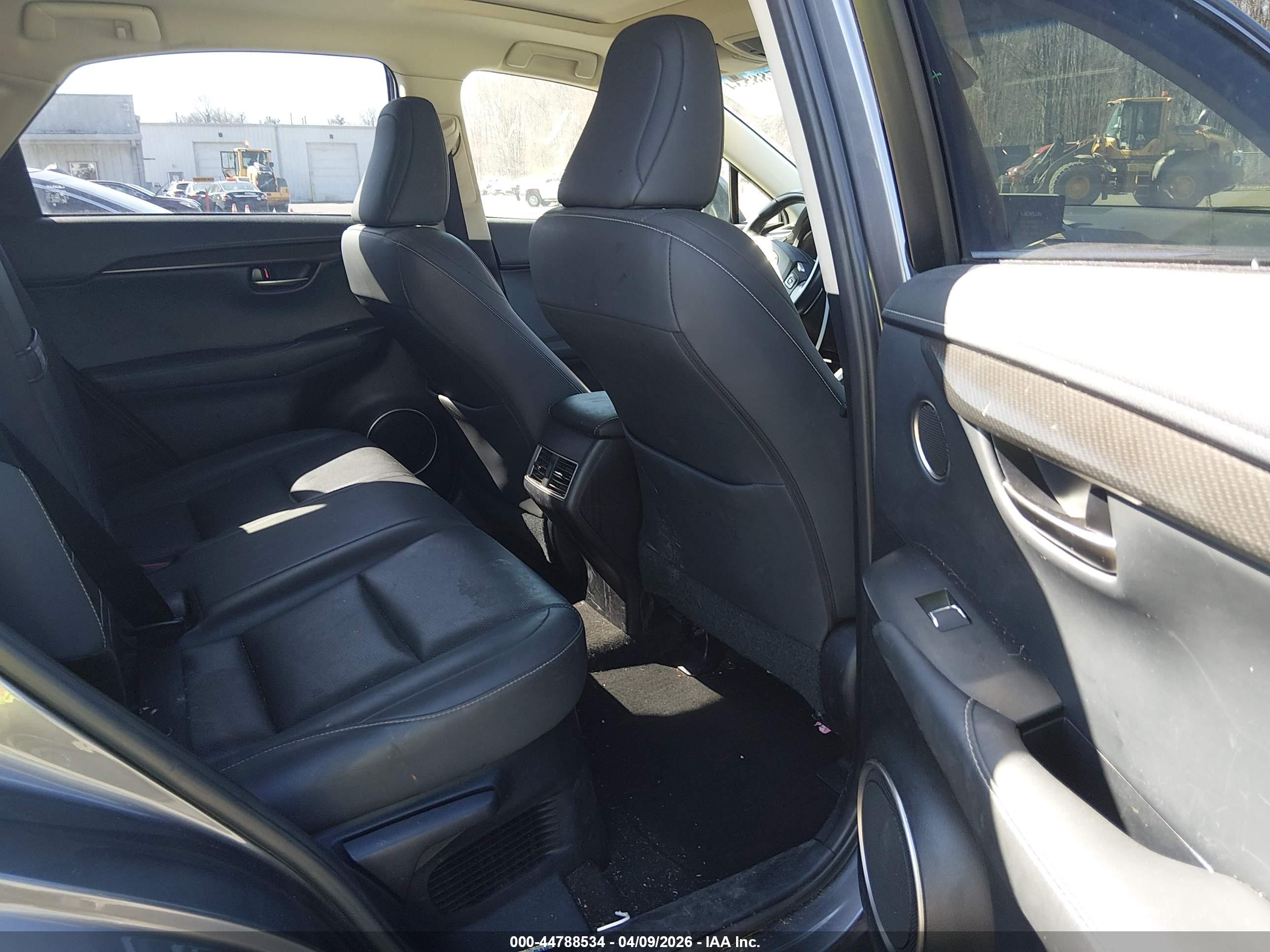 LEXUS NX image 8
