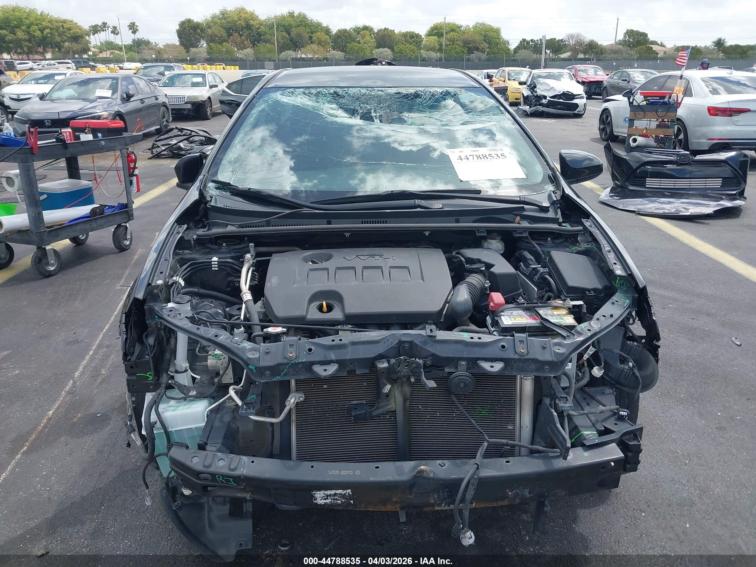 TOYOTA COROLLA image 6