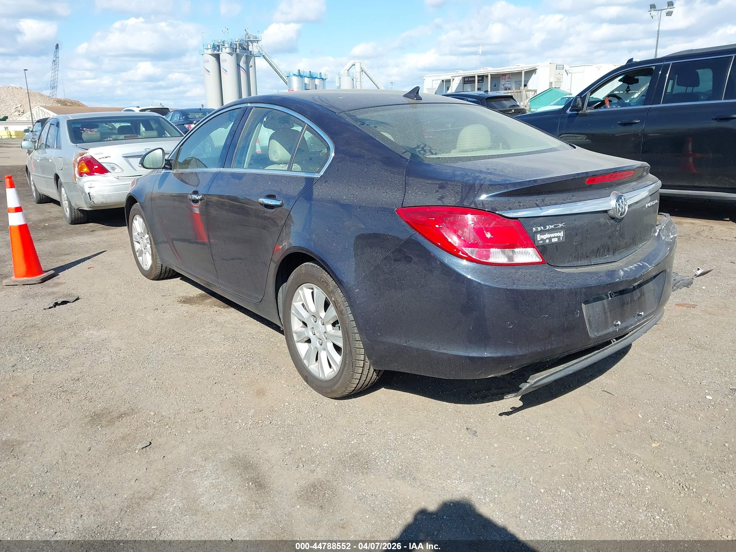 BUICK REGAL image 3