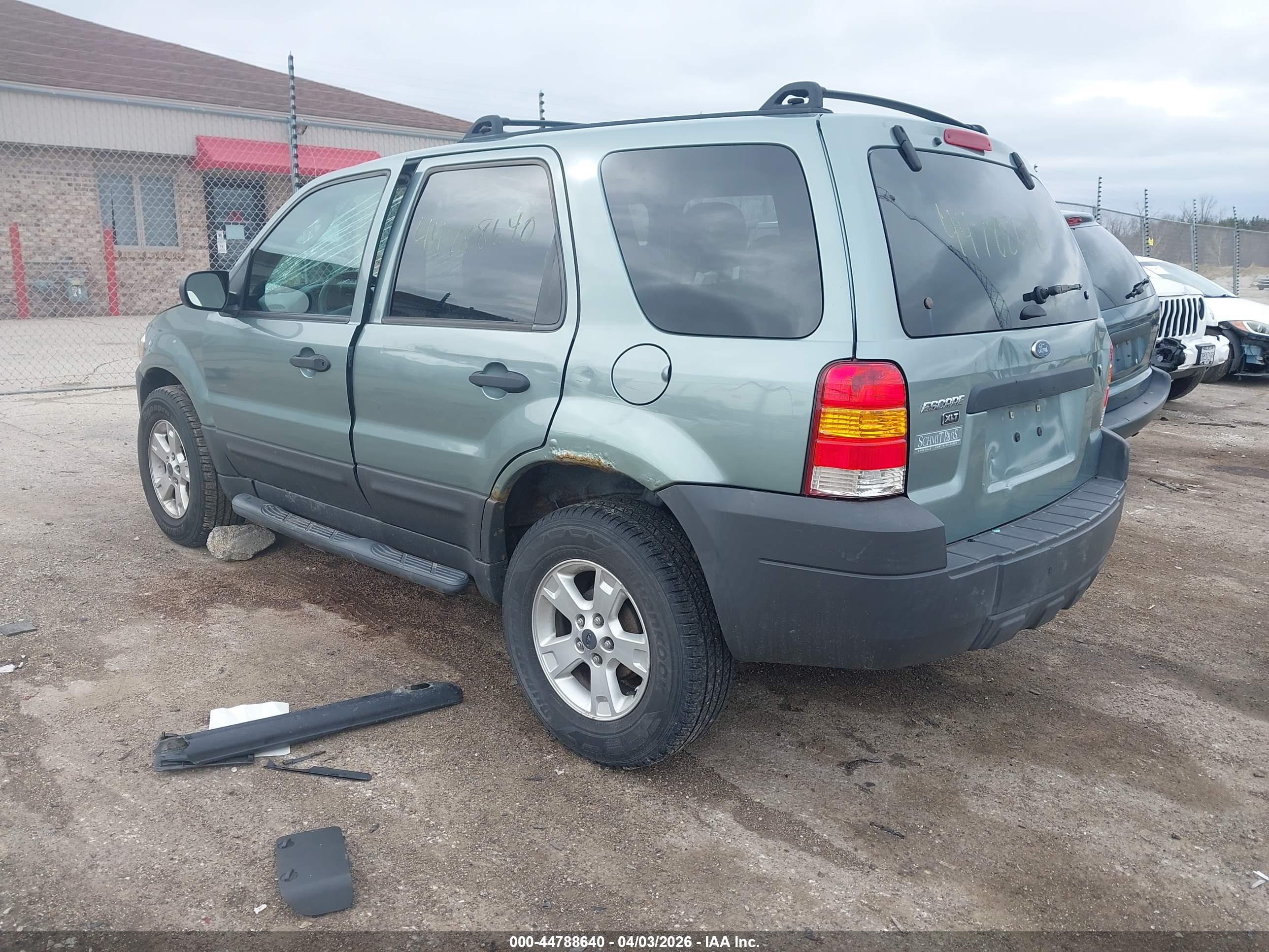 FORD ESCAPE image 3