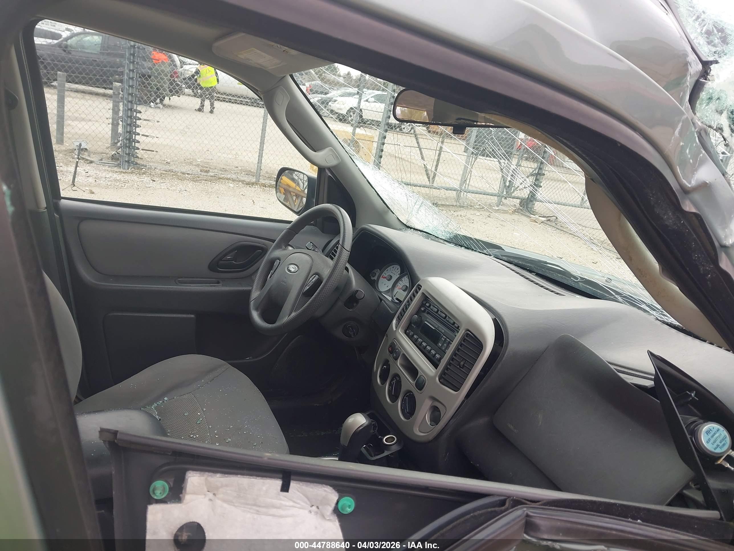 FORD ESCAPE image 5