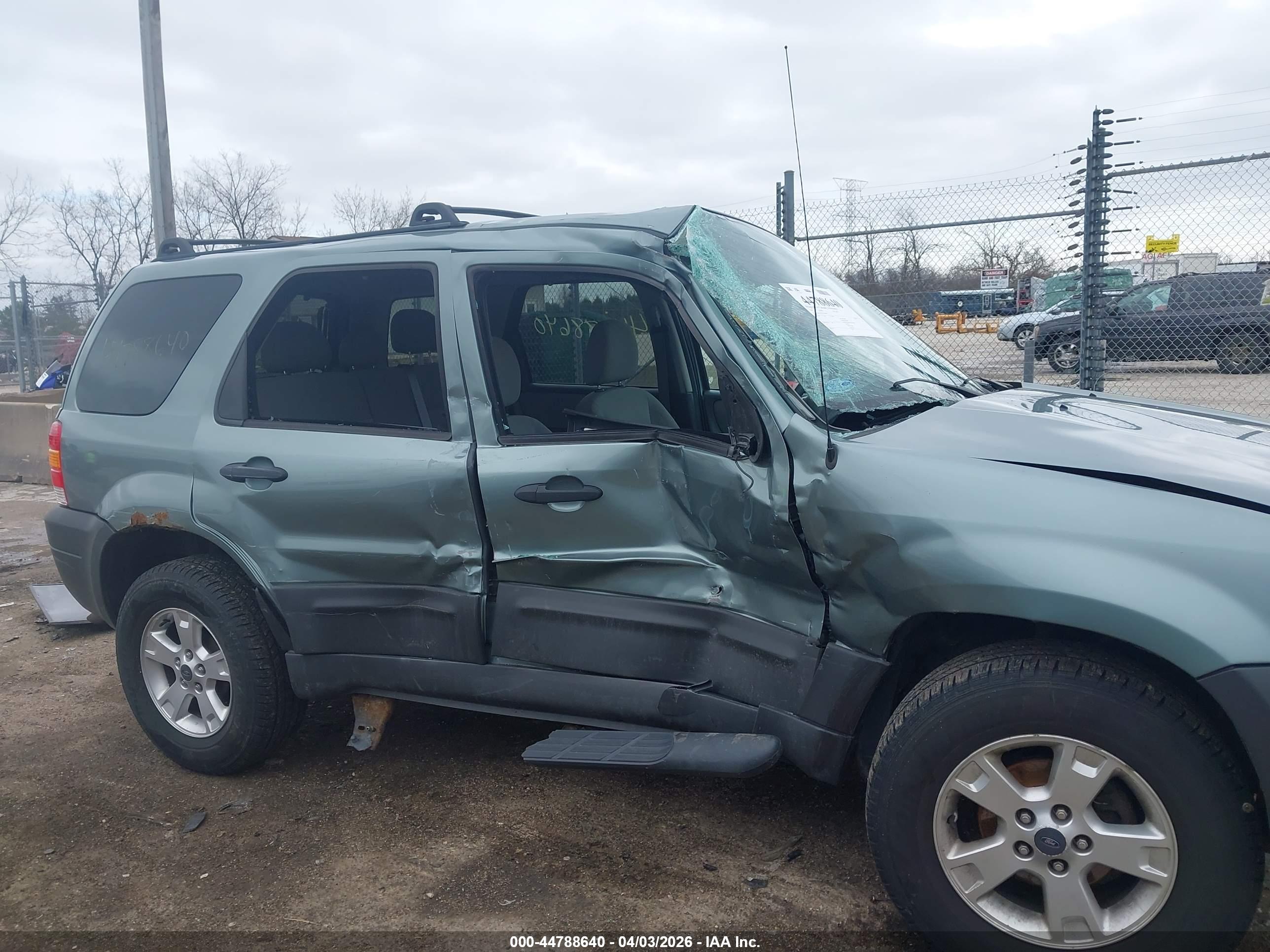 FORD ESCAPE image 6