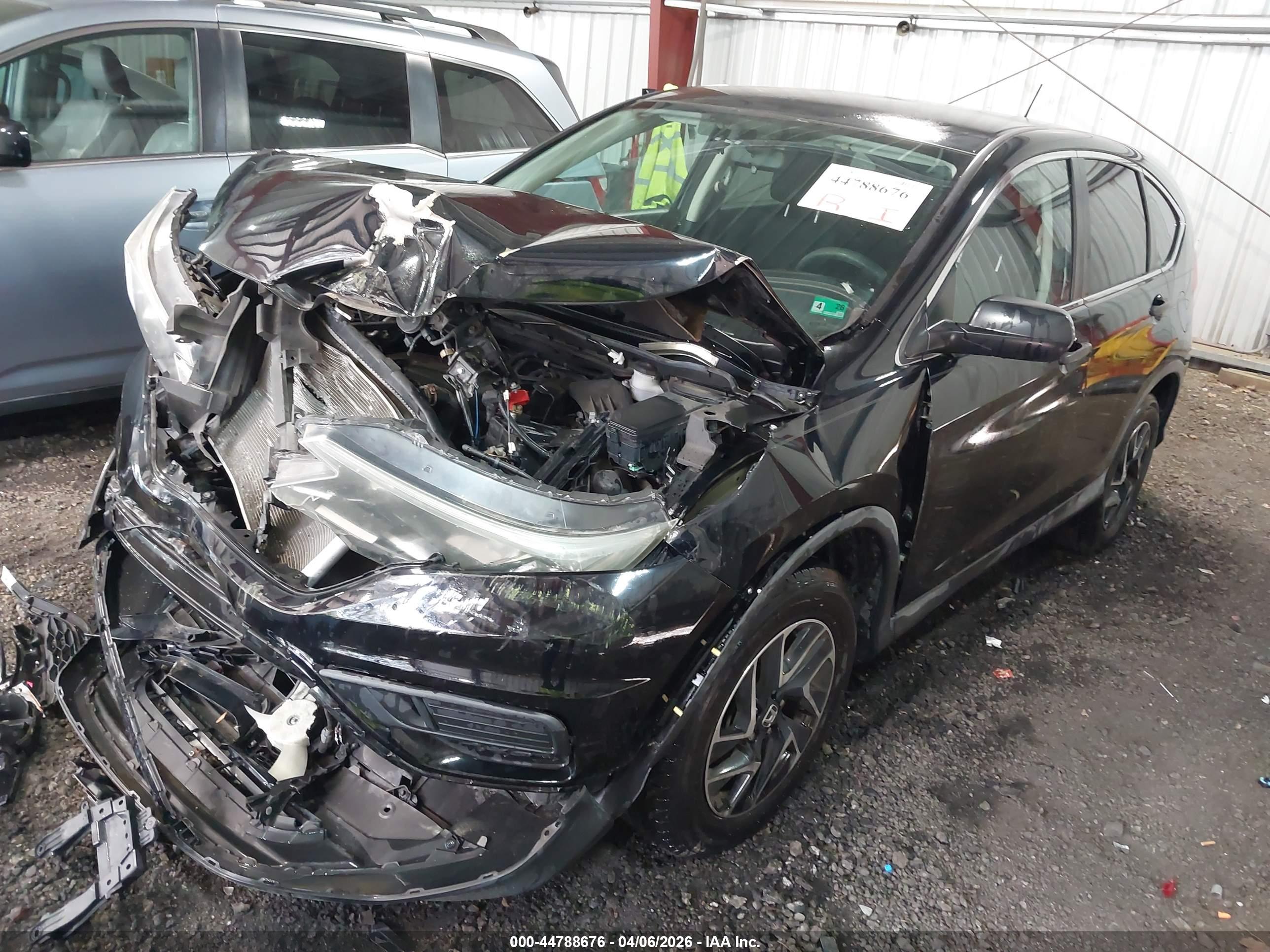 HONDA CR-V image 2