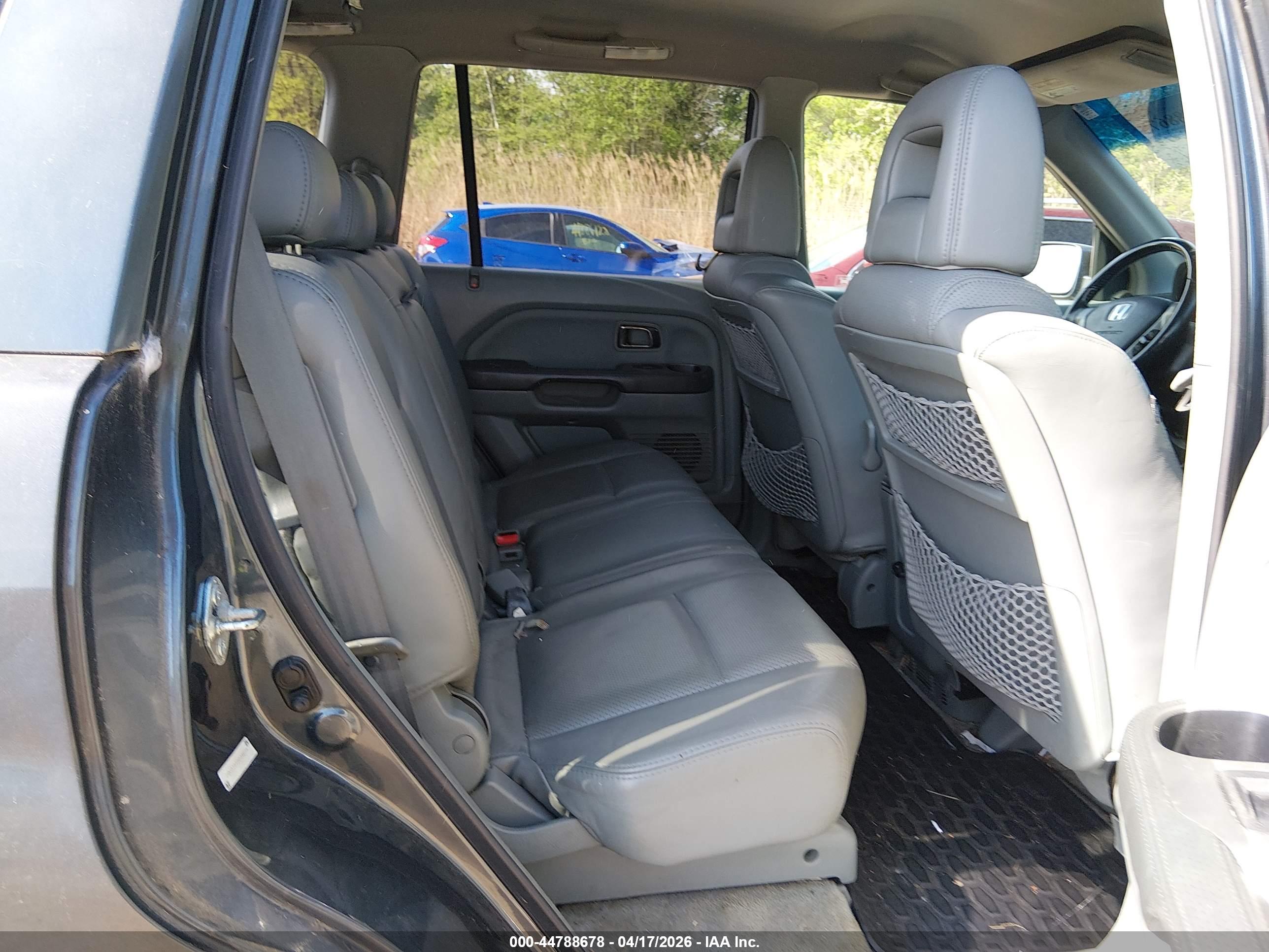 HONDA PILOT image 8