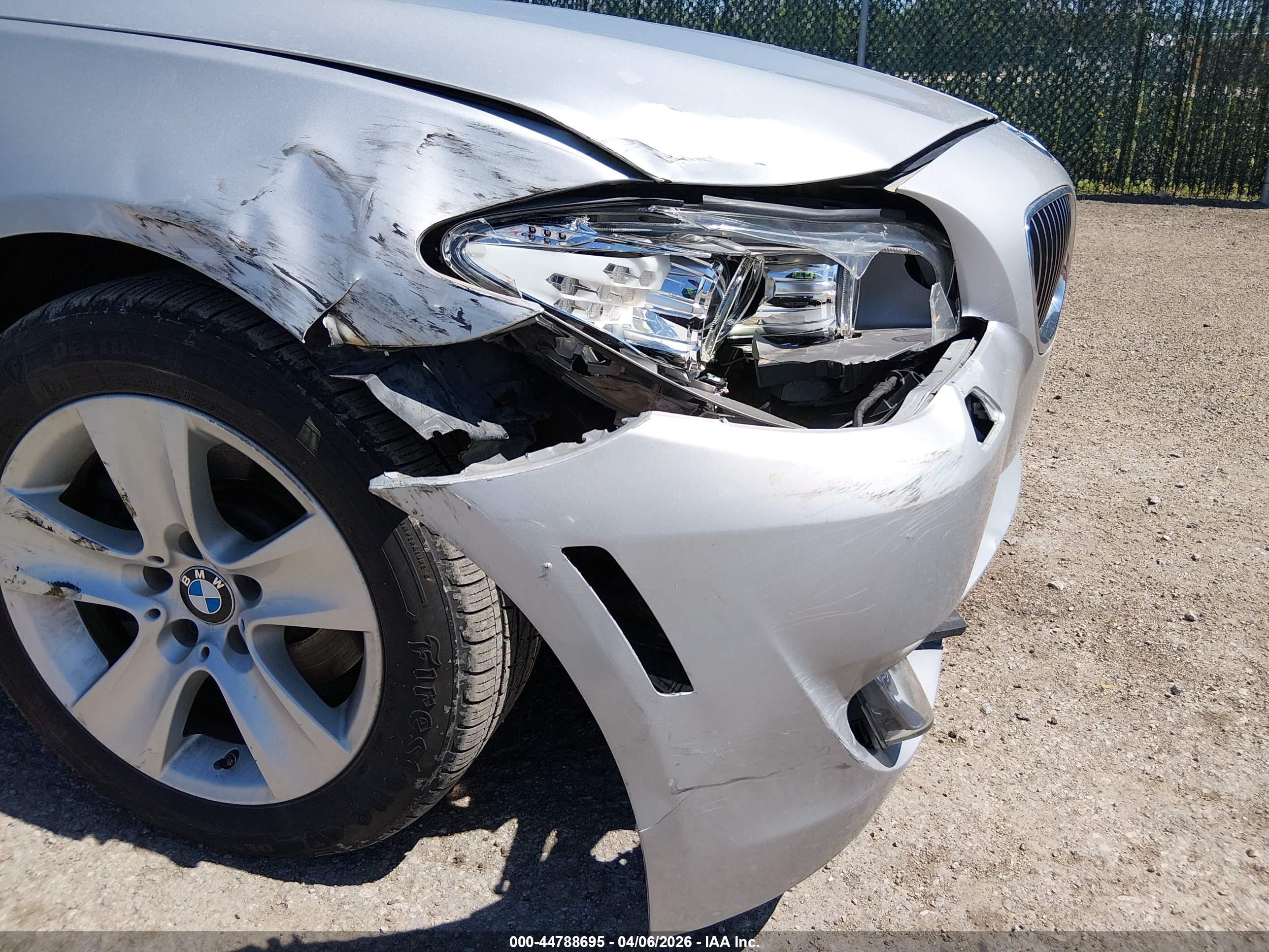 BMW 528I image 6