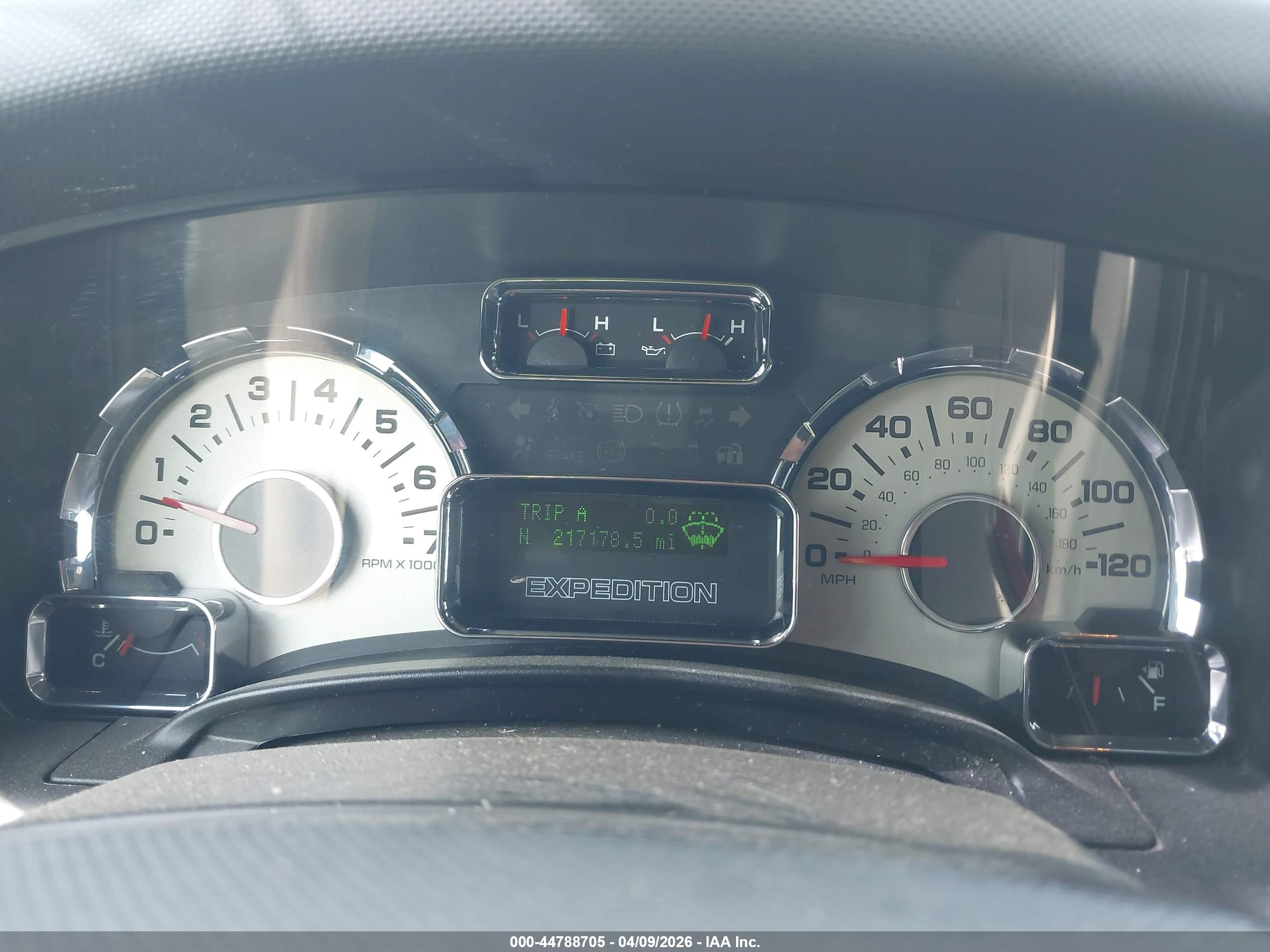 FORD EXPEDITION image 7