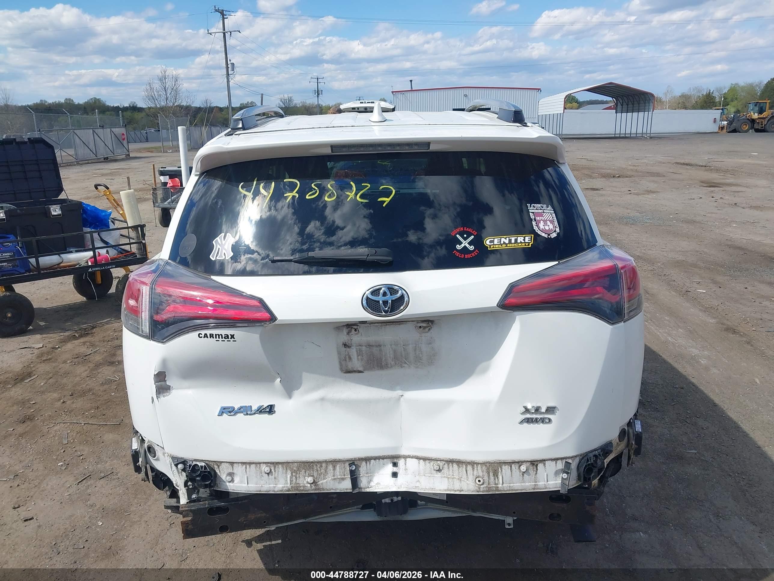 TOYOTA RAV4 image 6