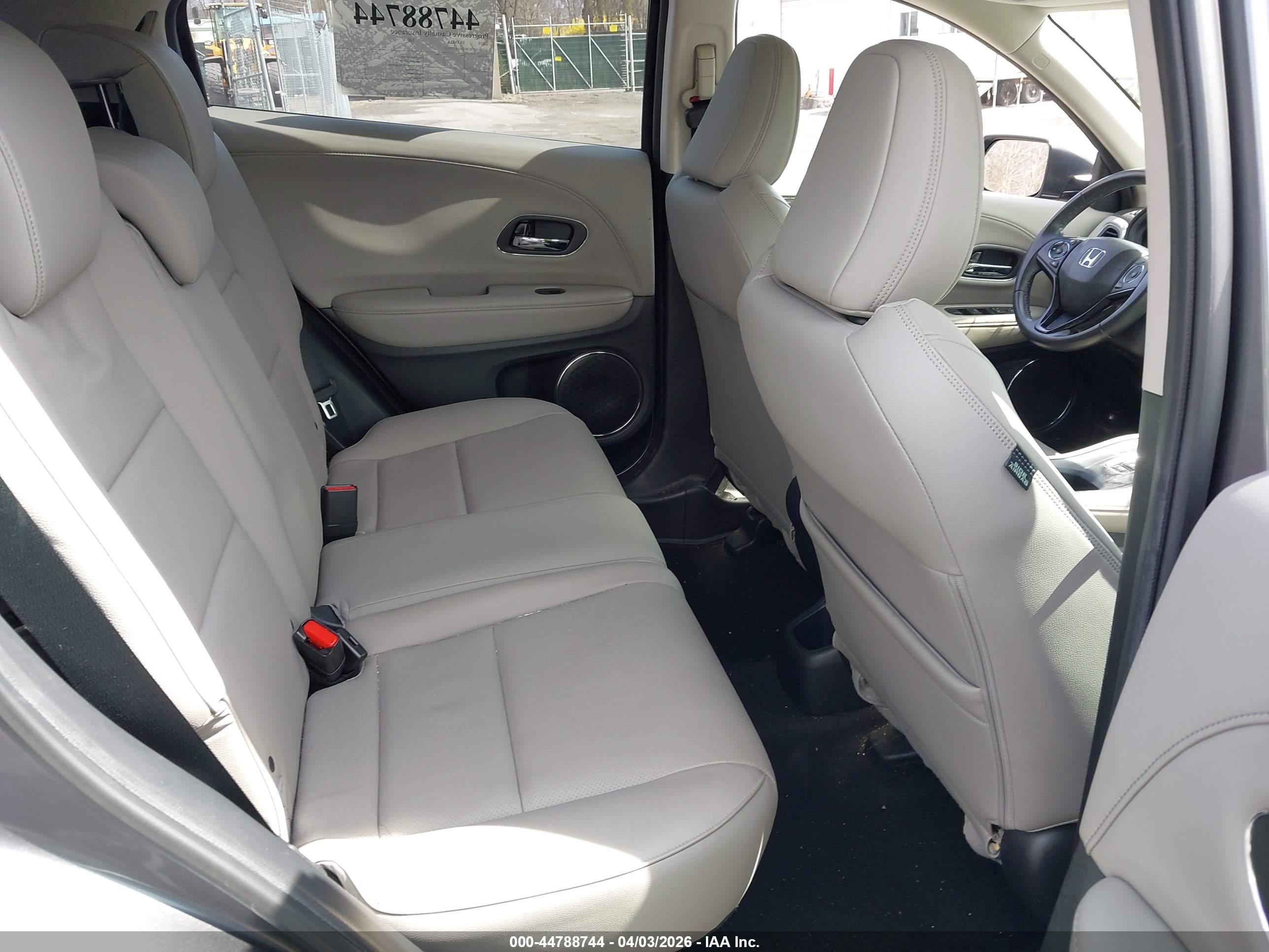HONDA HR-V image 8