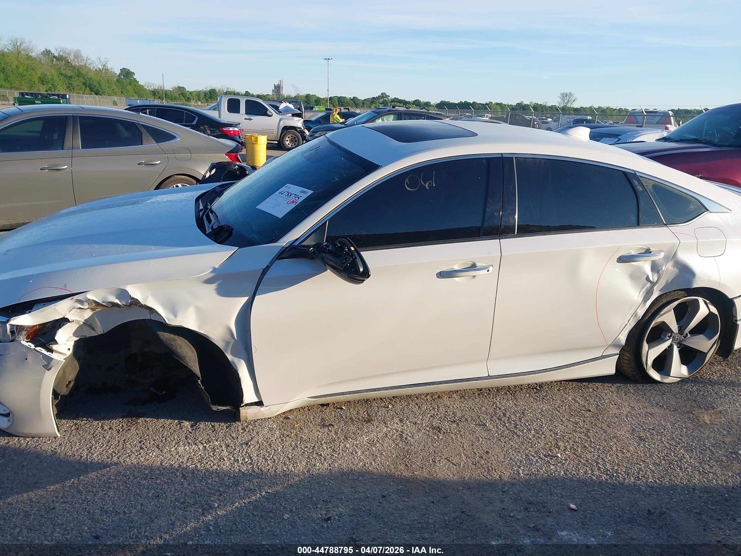HONDA ACCORD image 6
