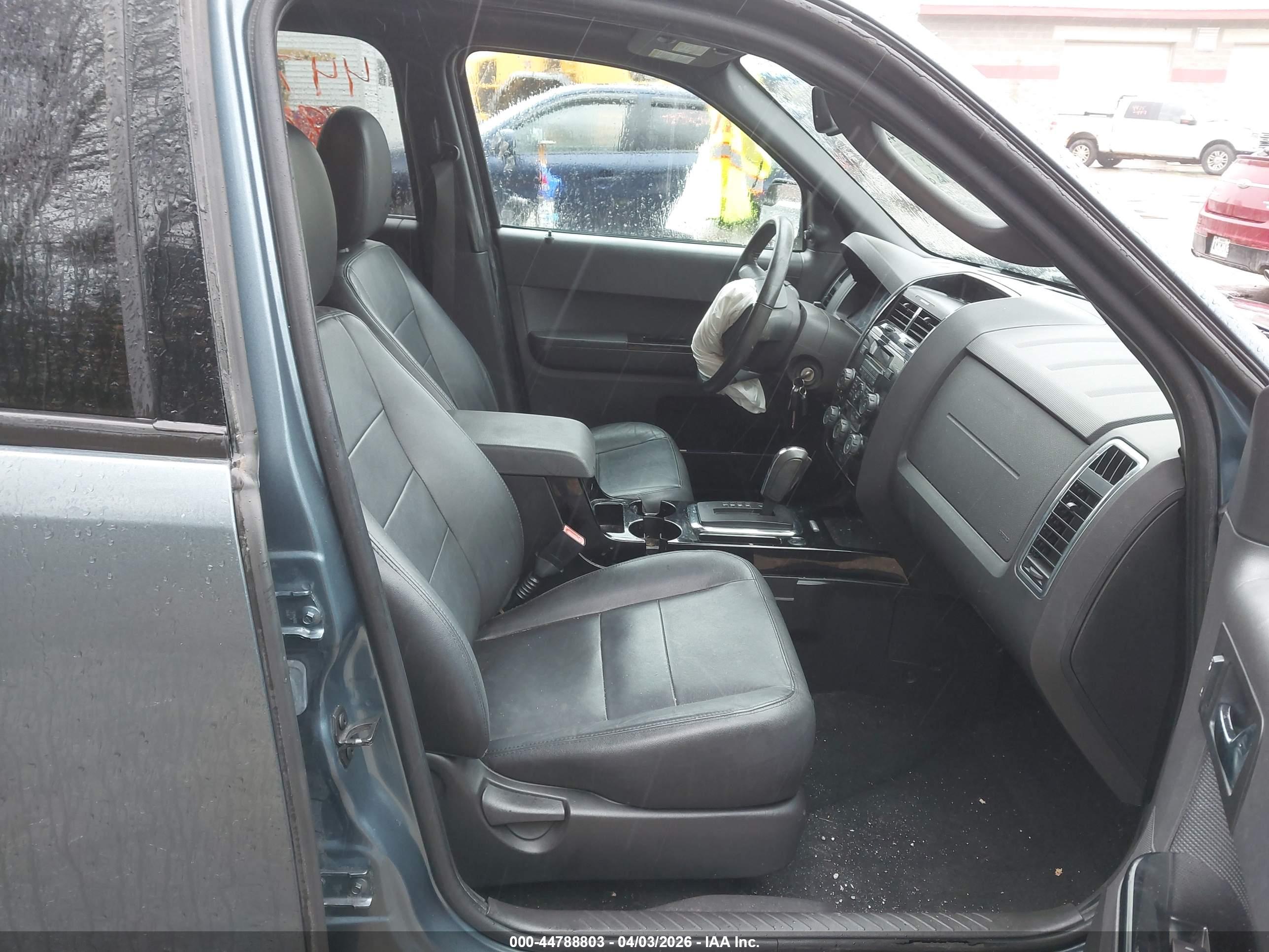 FORD ESCAPE image 5