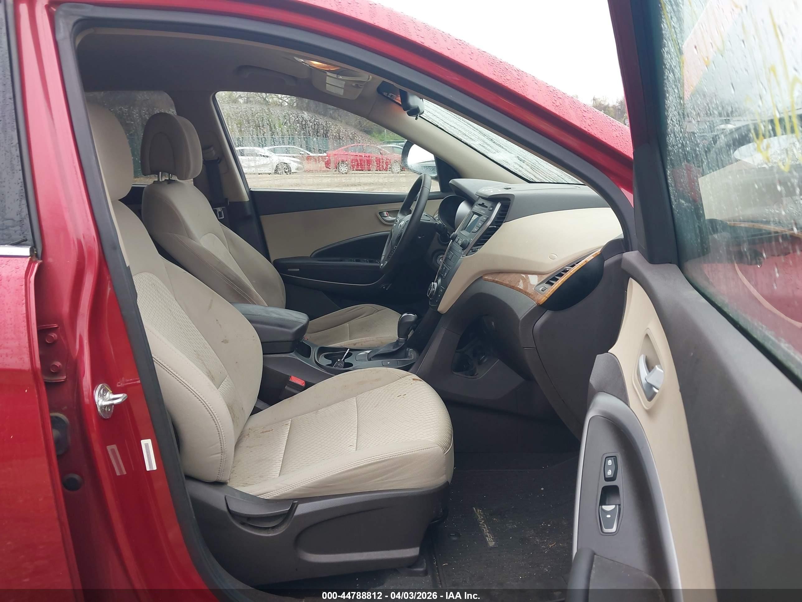 HYUNDAI SANTA image 5