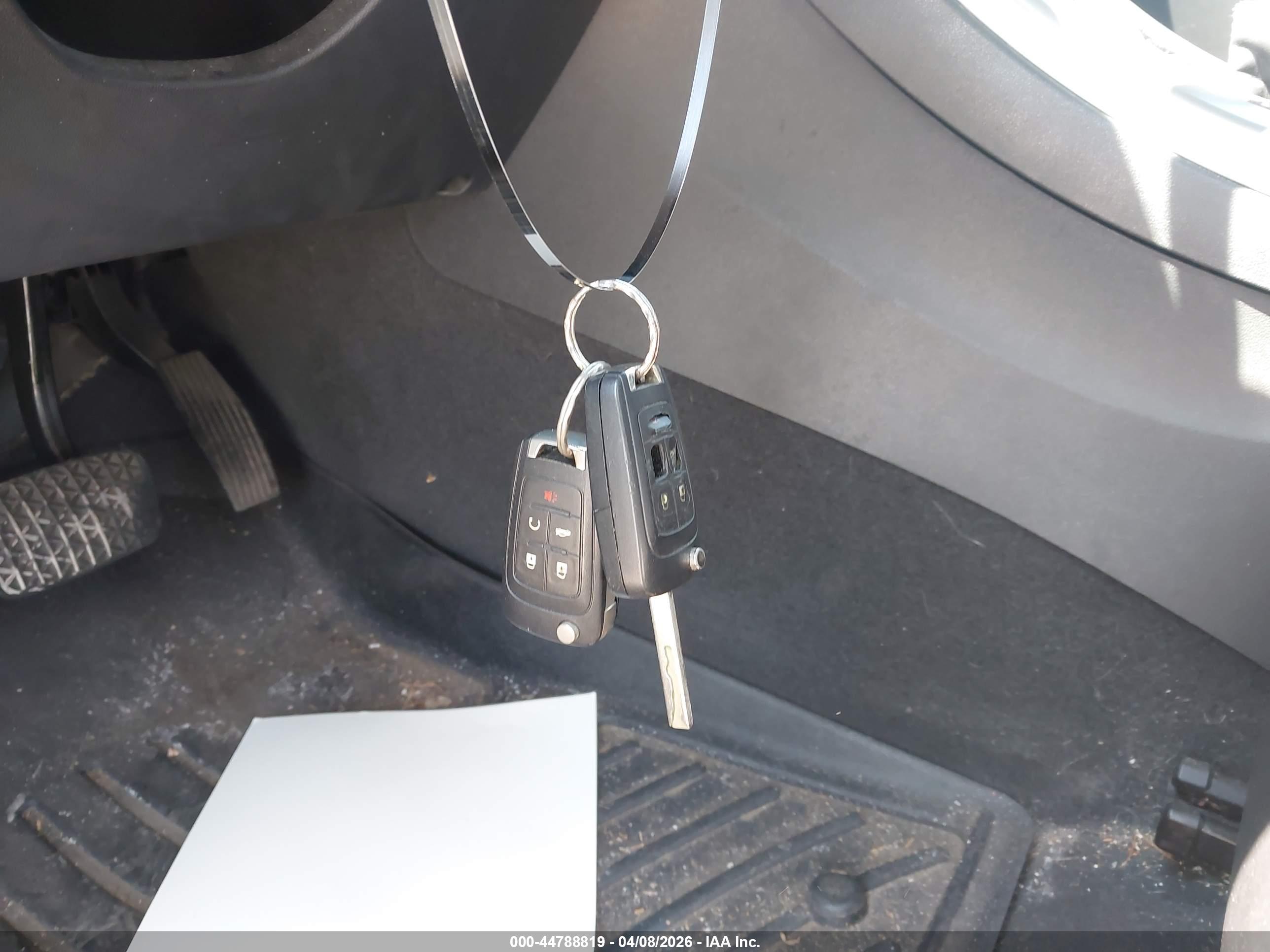 BUICK LACROSSE image 11