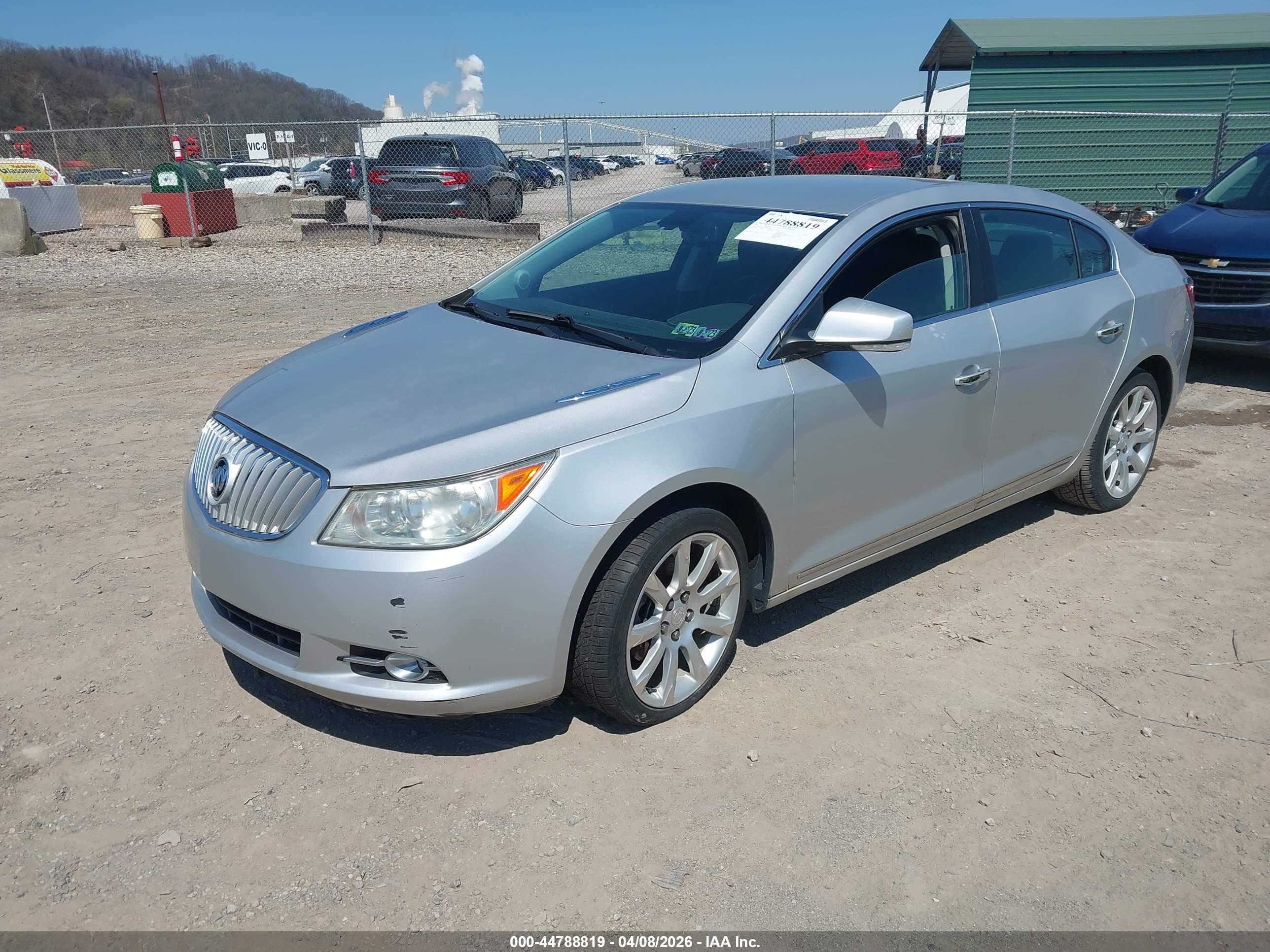 BUICK LACROSSE image 2