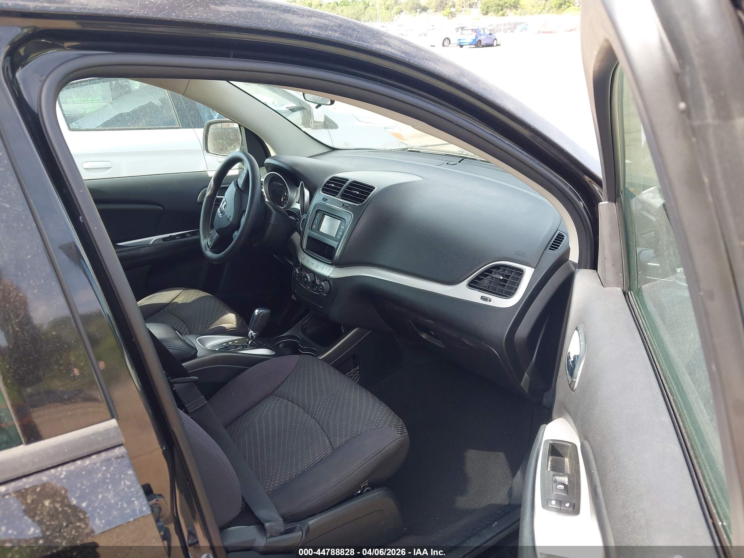 DODGE JOURNEY image 5