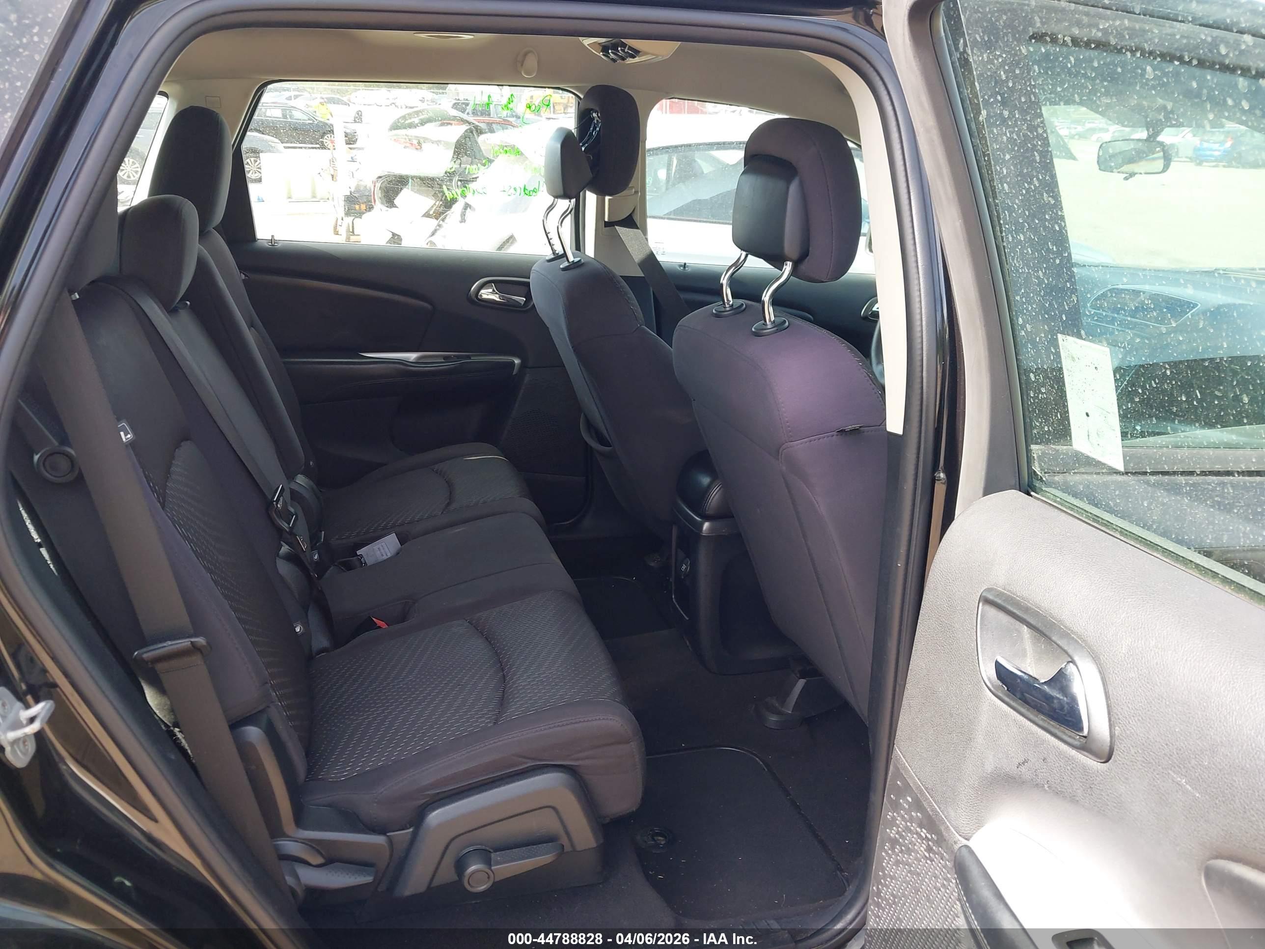 DODGE JOURNEY image 8