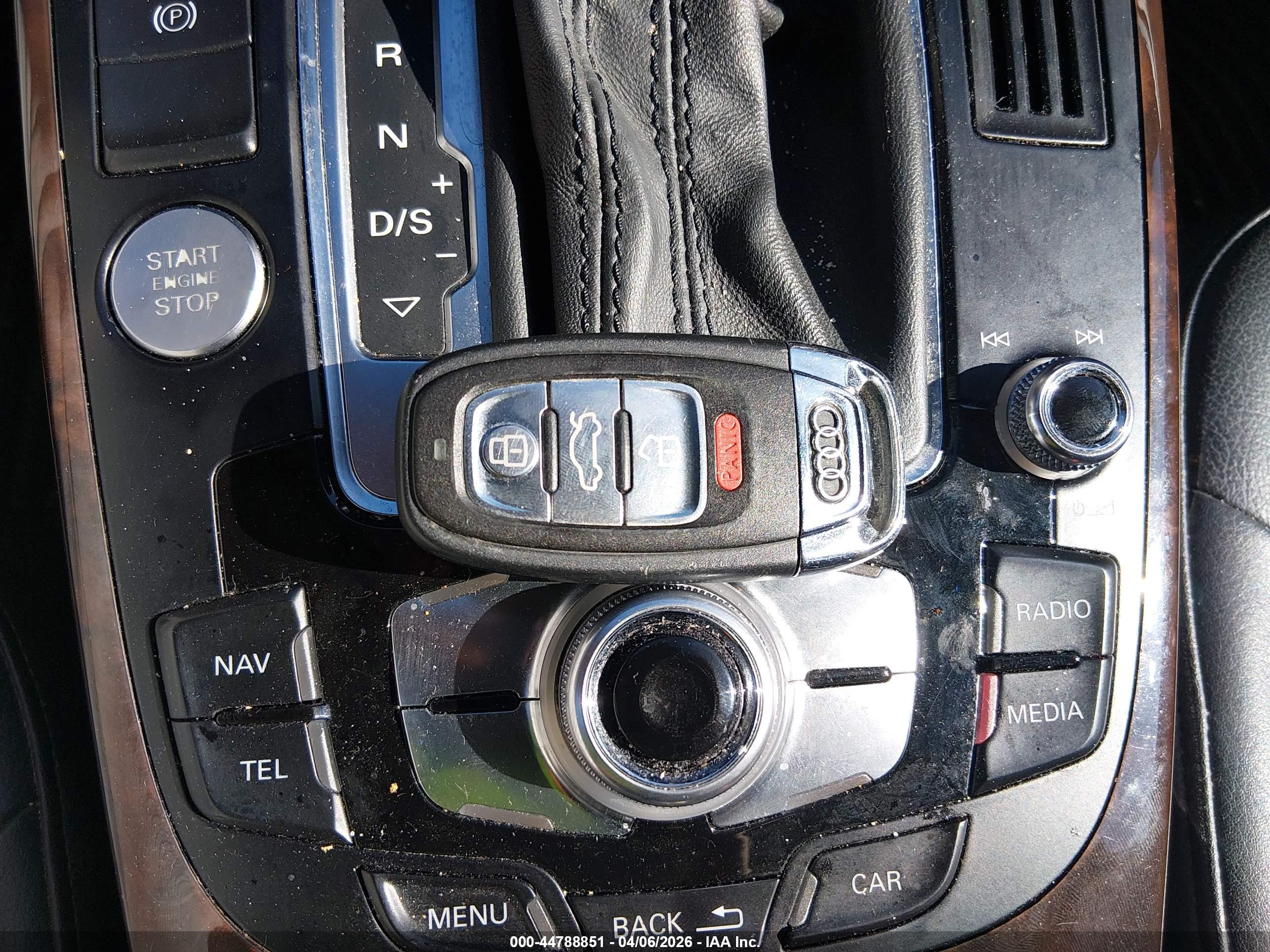 AUDI A4 image 11