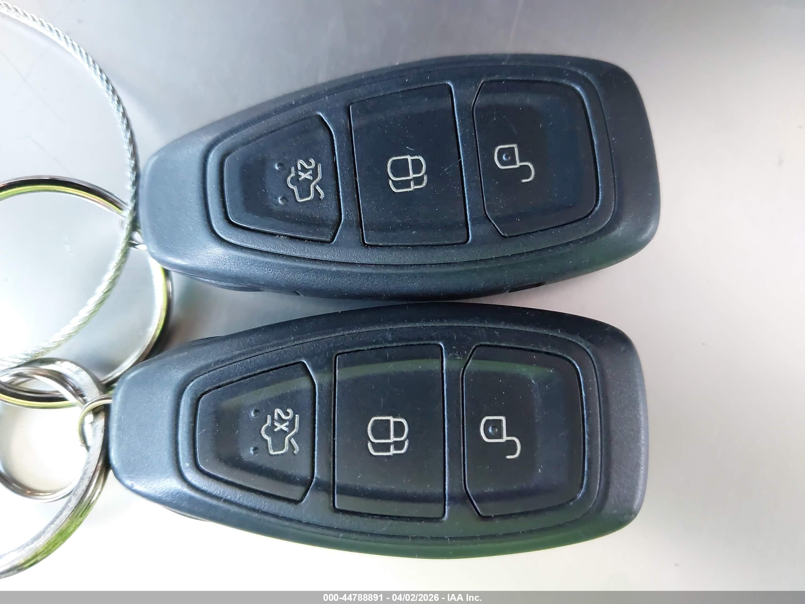 FORD FIESTA image 11