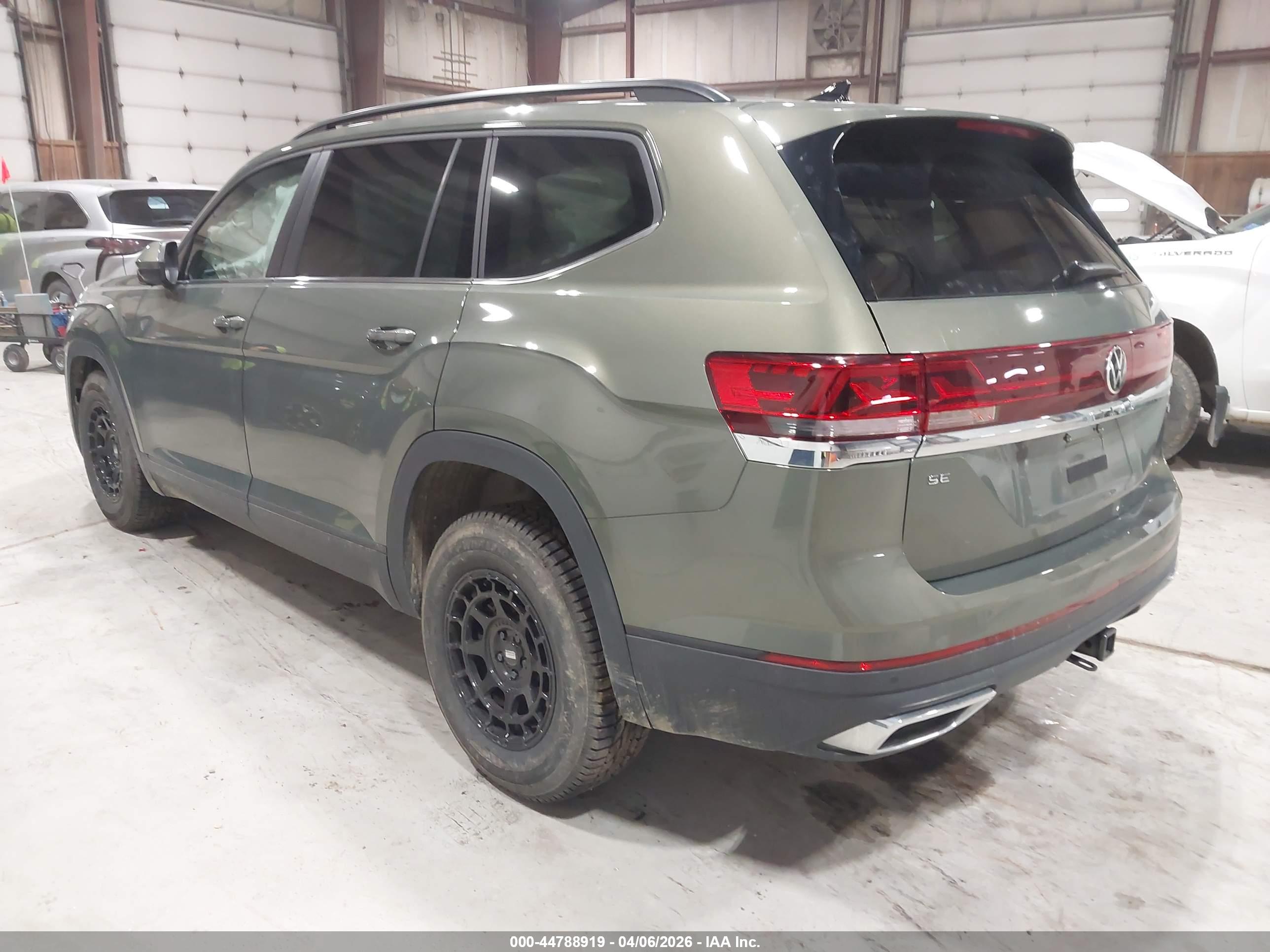 VOLKSWAGEN ATLAS image 3