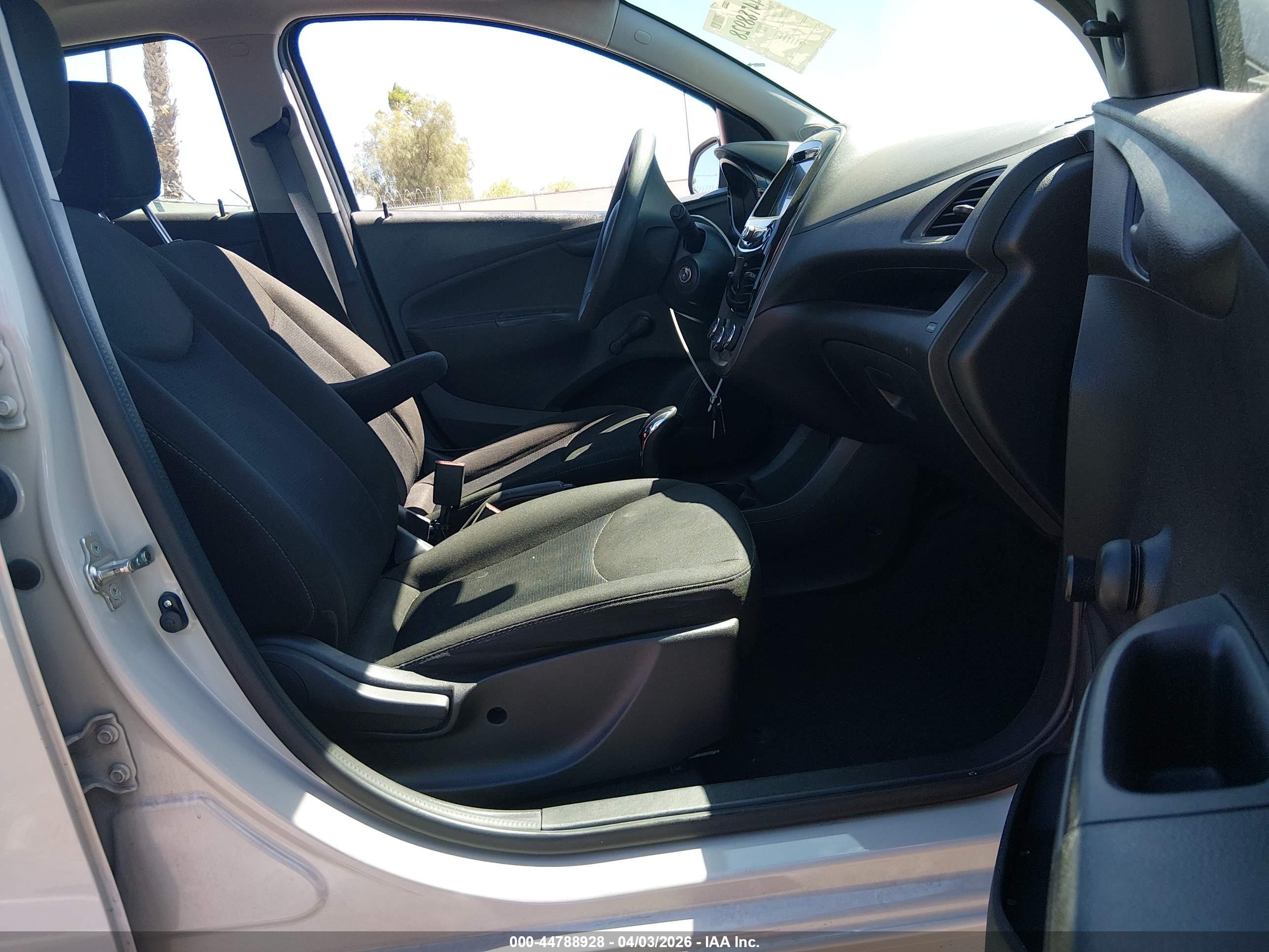 CHEVROLET SPARK image 5