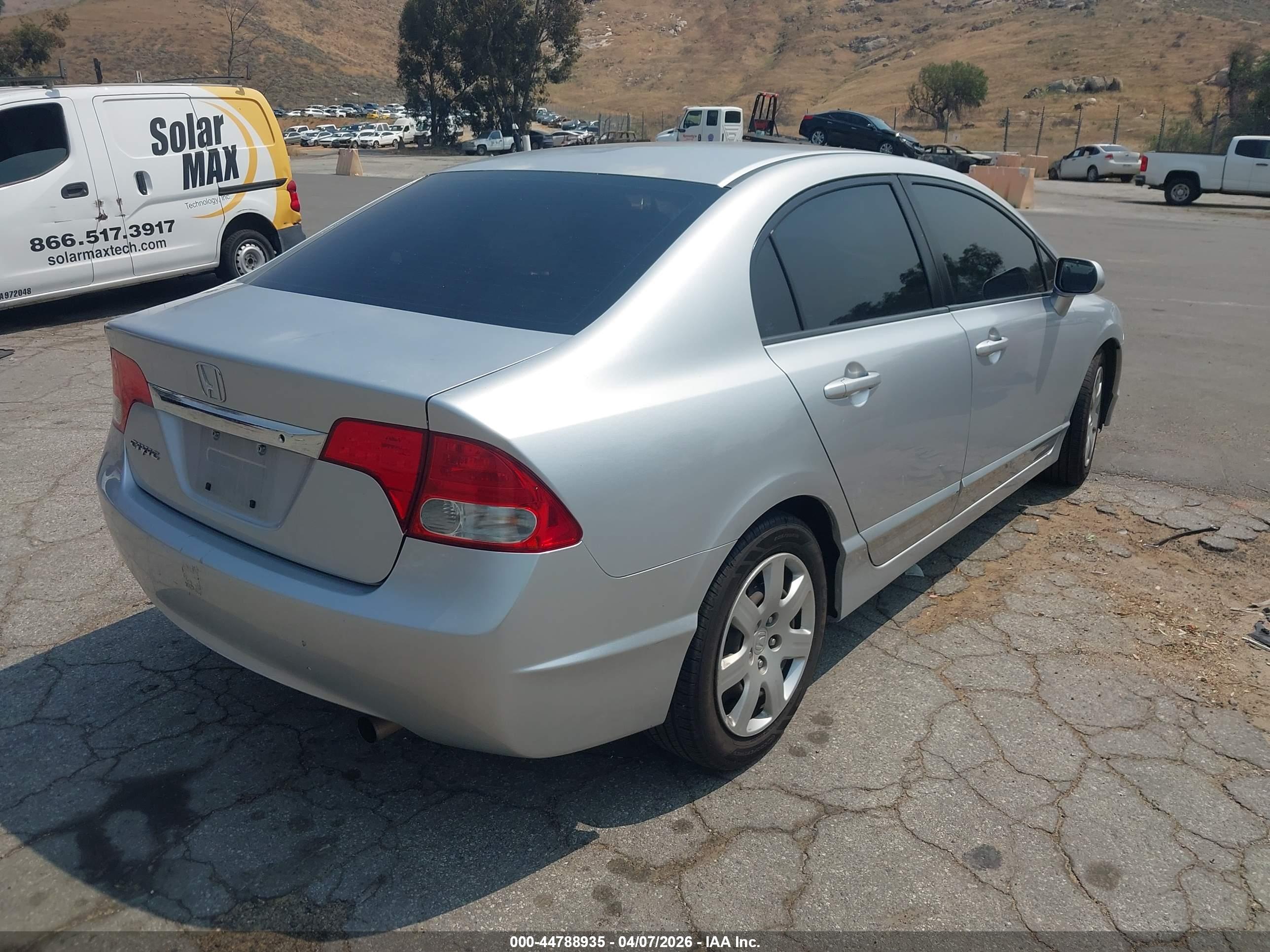 HONDA CIVIC image 4