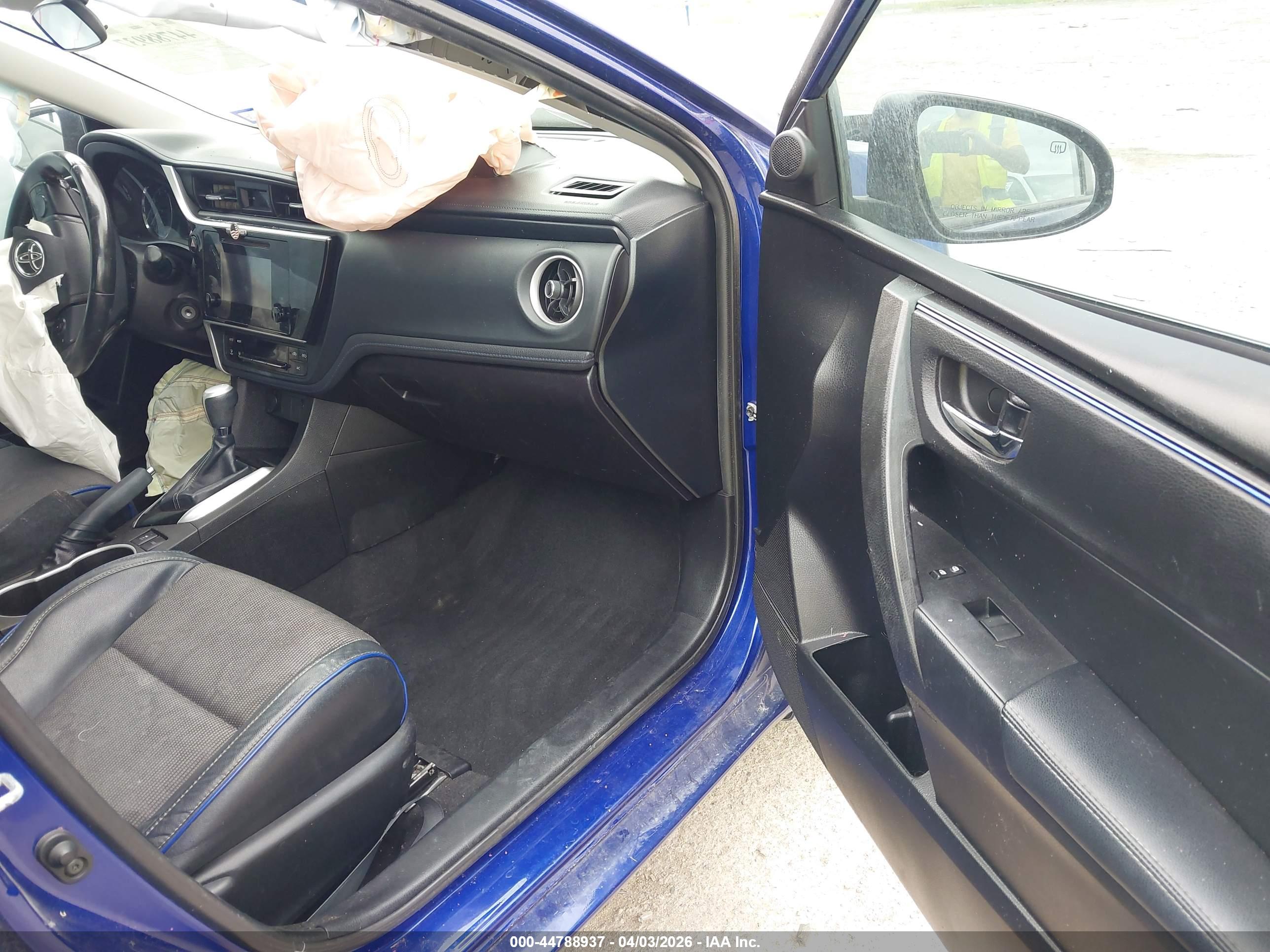 TOYOTA COROLLA image 5