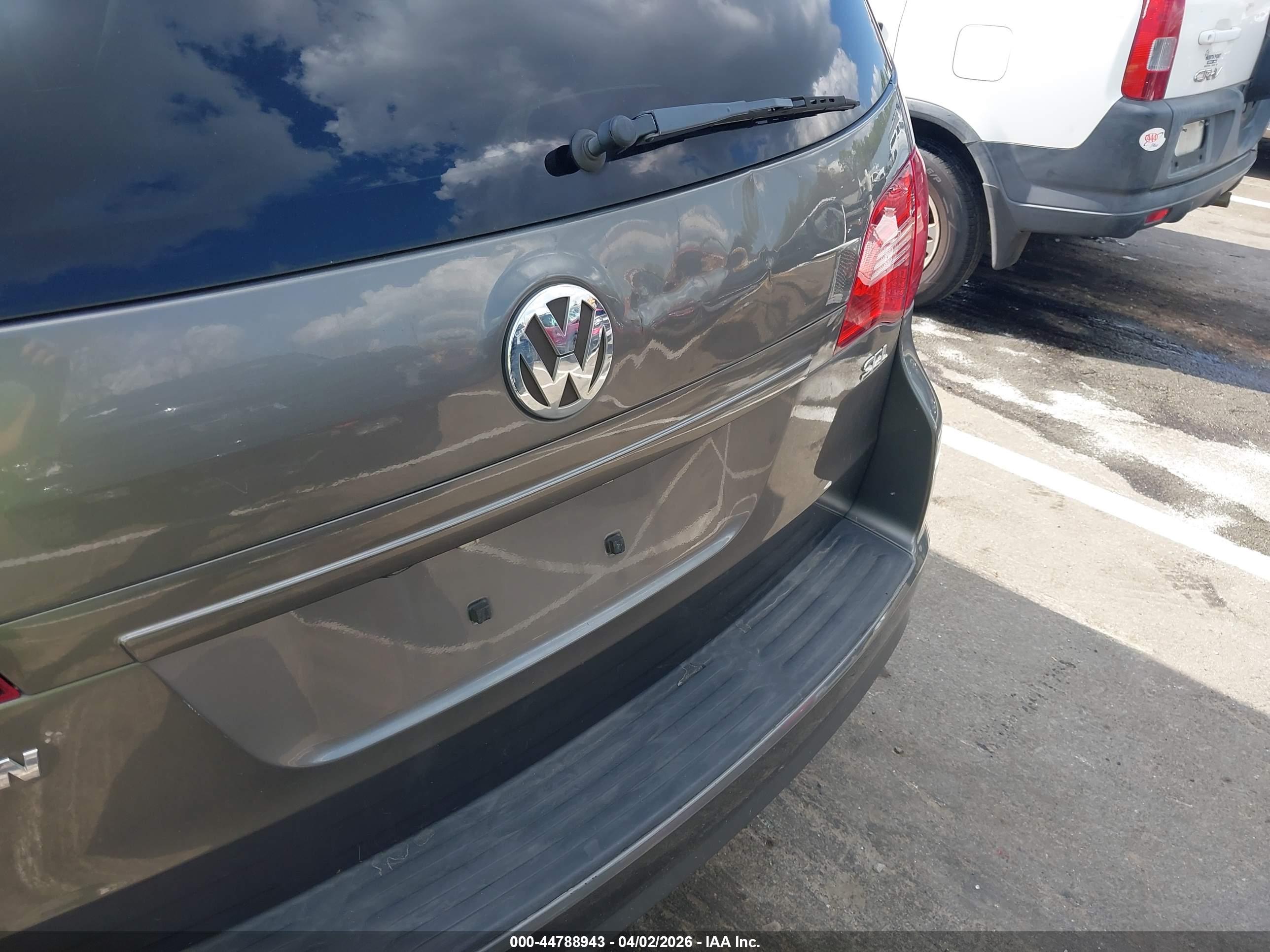VOLKSWAGEN ROUTAN image 6