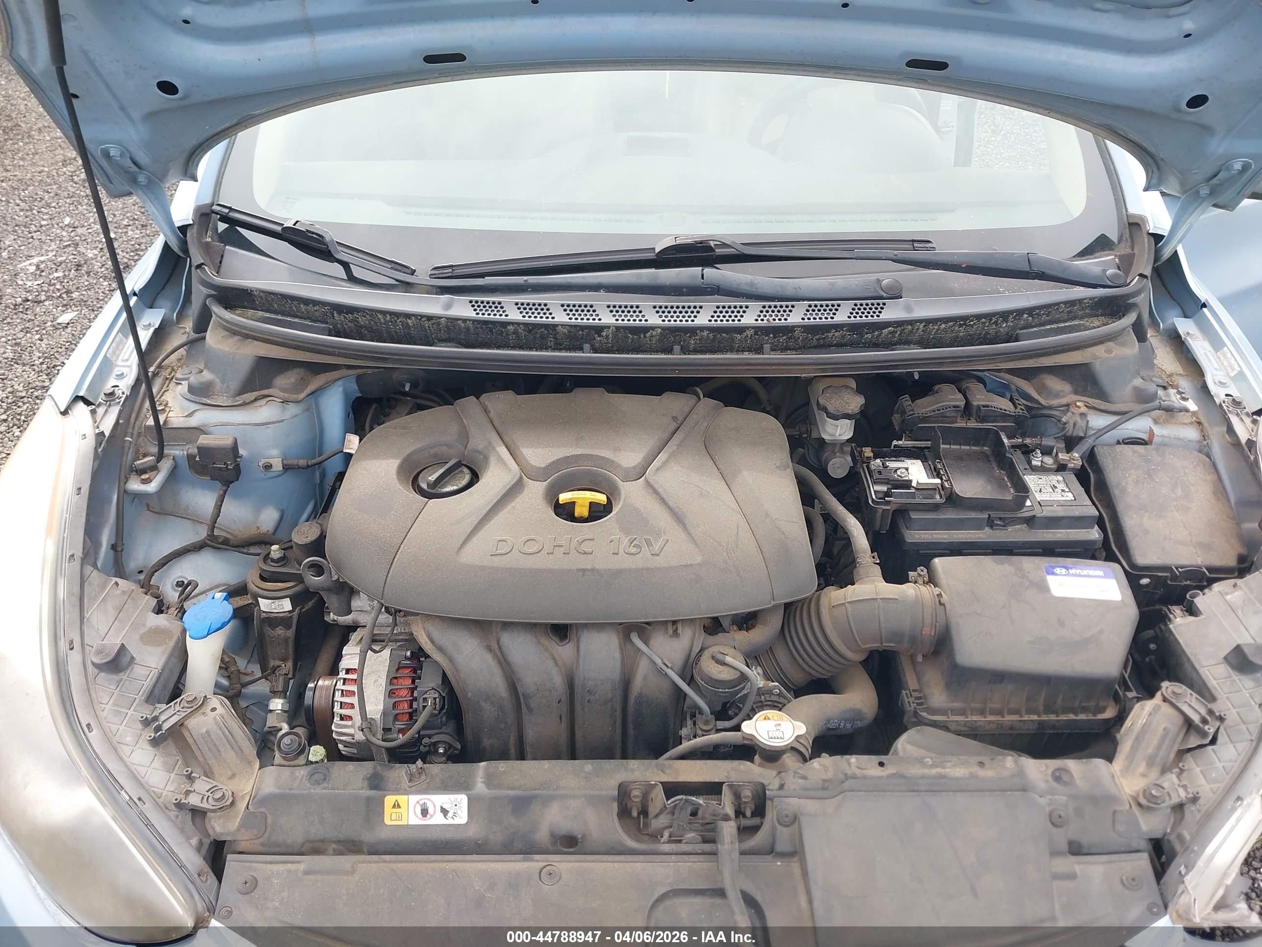 HYUNDAI ELANTRA image 10