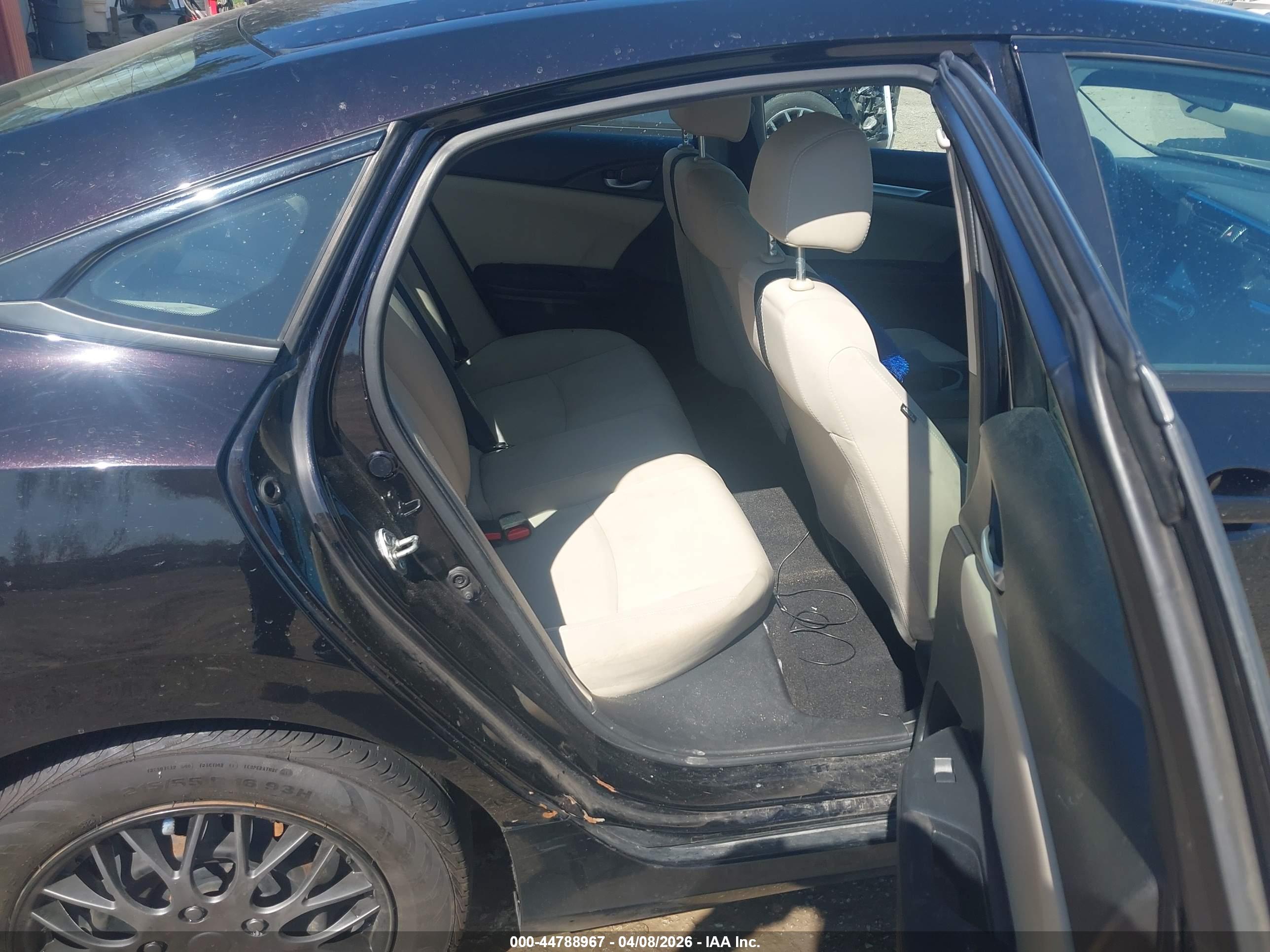 HONDA CIVIC image 8